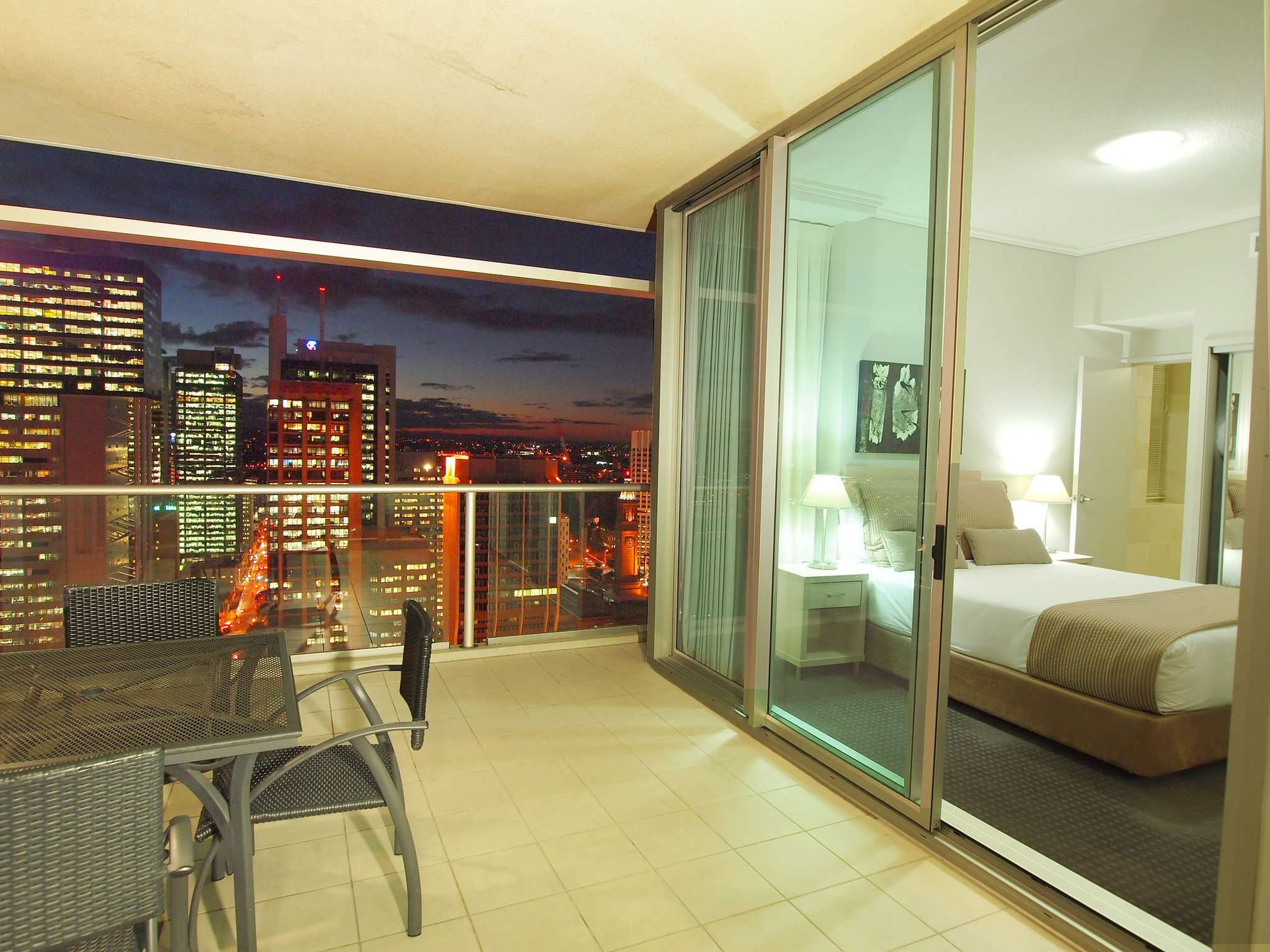 Oaks Brisbane Casino Tower Suites