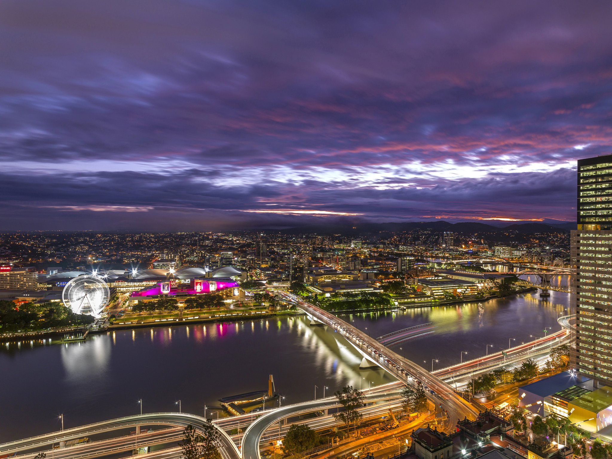 Oaks Brisbane Casino Tower Suites