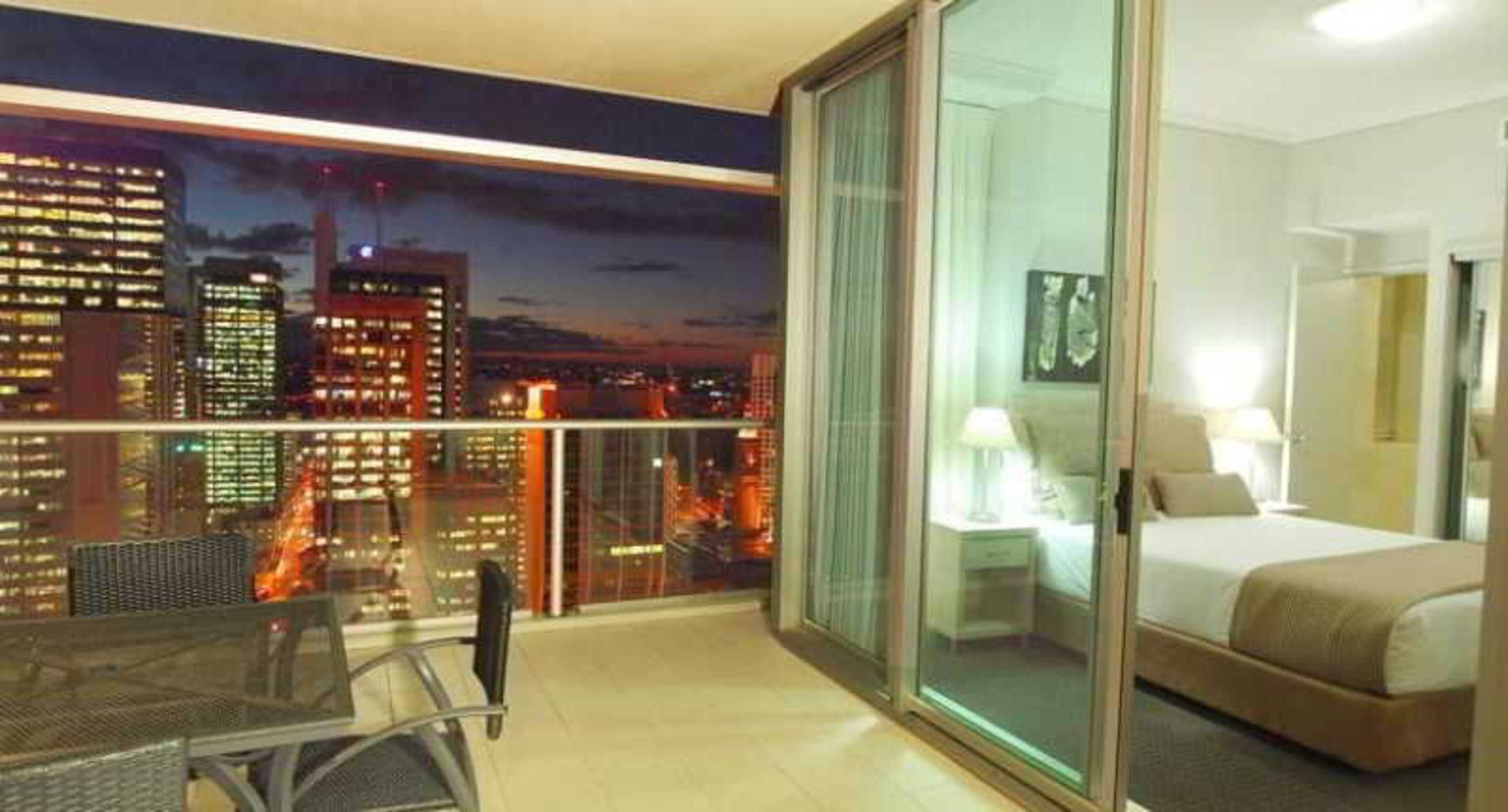Oaks Brisbane Casino Tower Suites