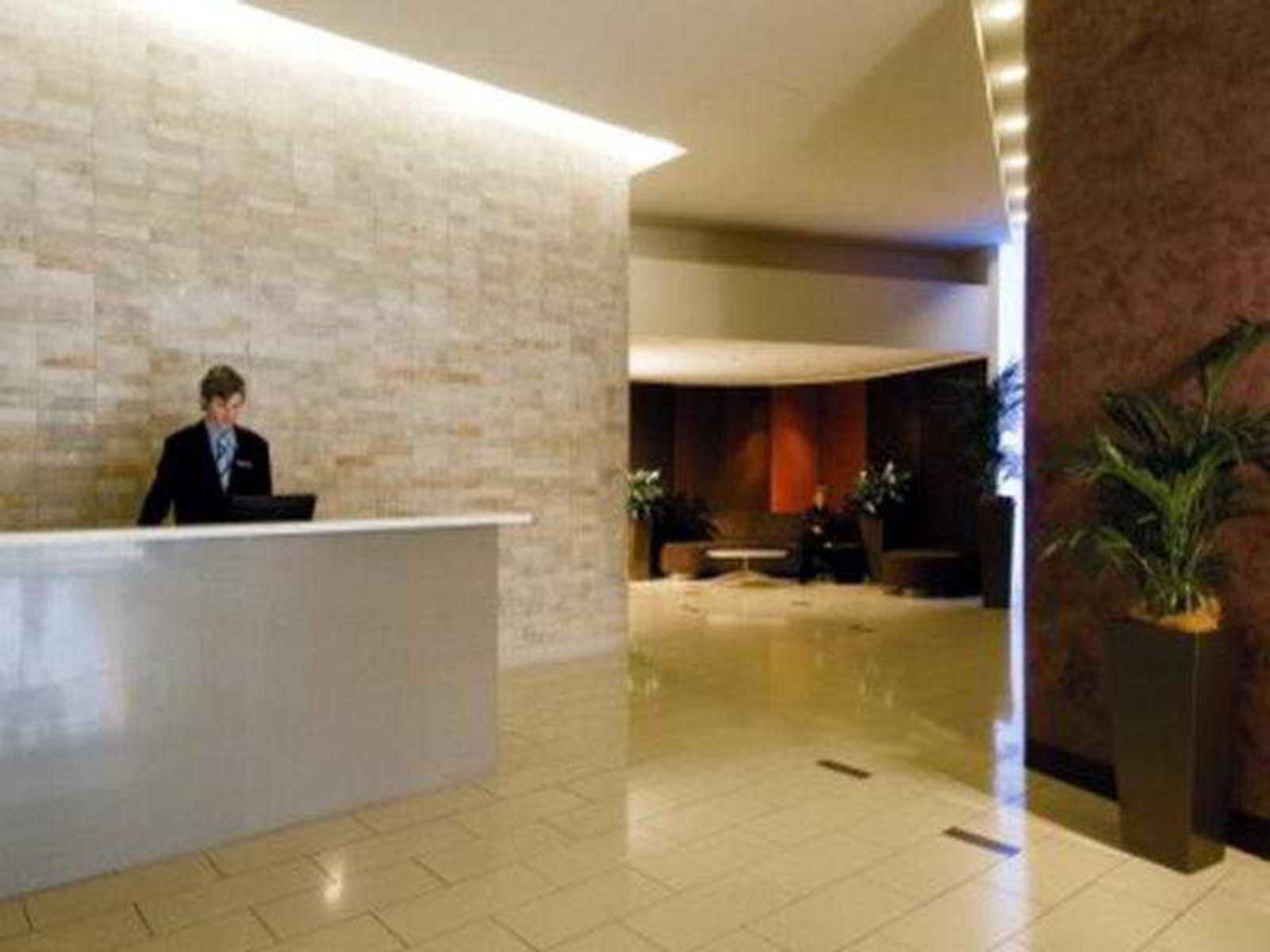 Oaks Brisbane Casino Tower Suites