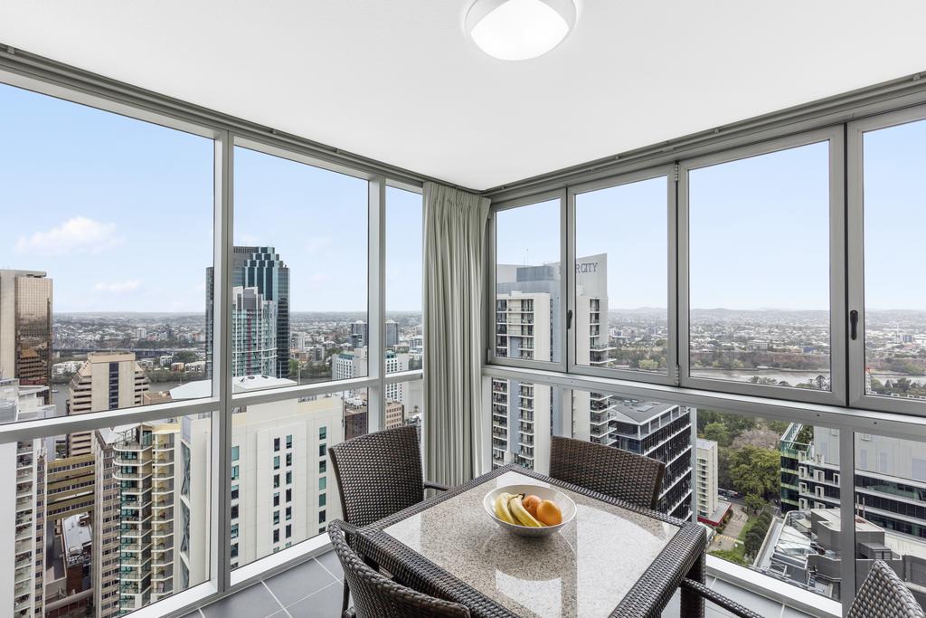 Oaks Brisbane Festival Suites
