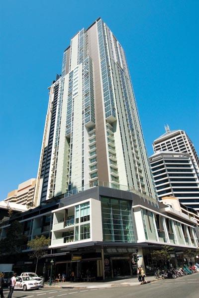 Oaks Brisbane Festival Suites