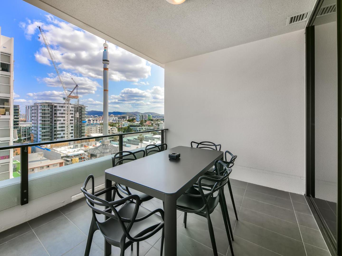 Opera Apartments South Brisbane
