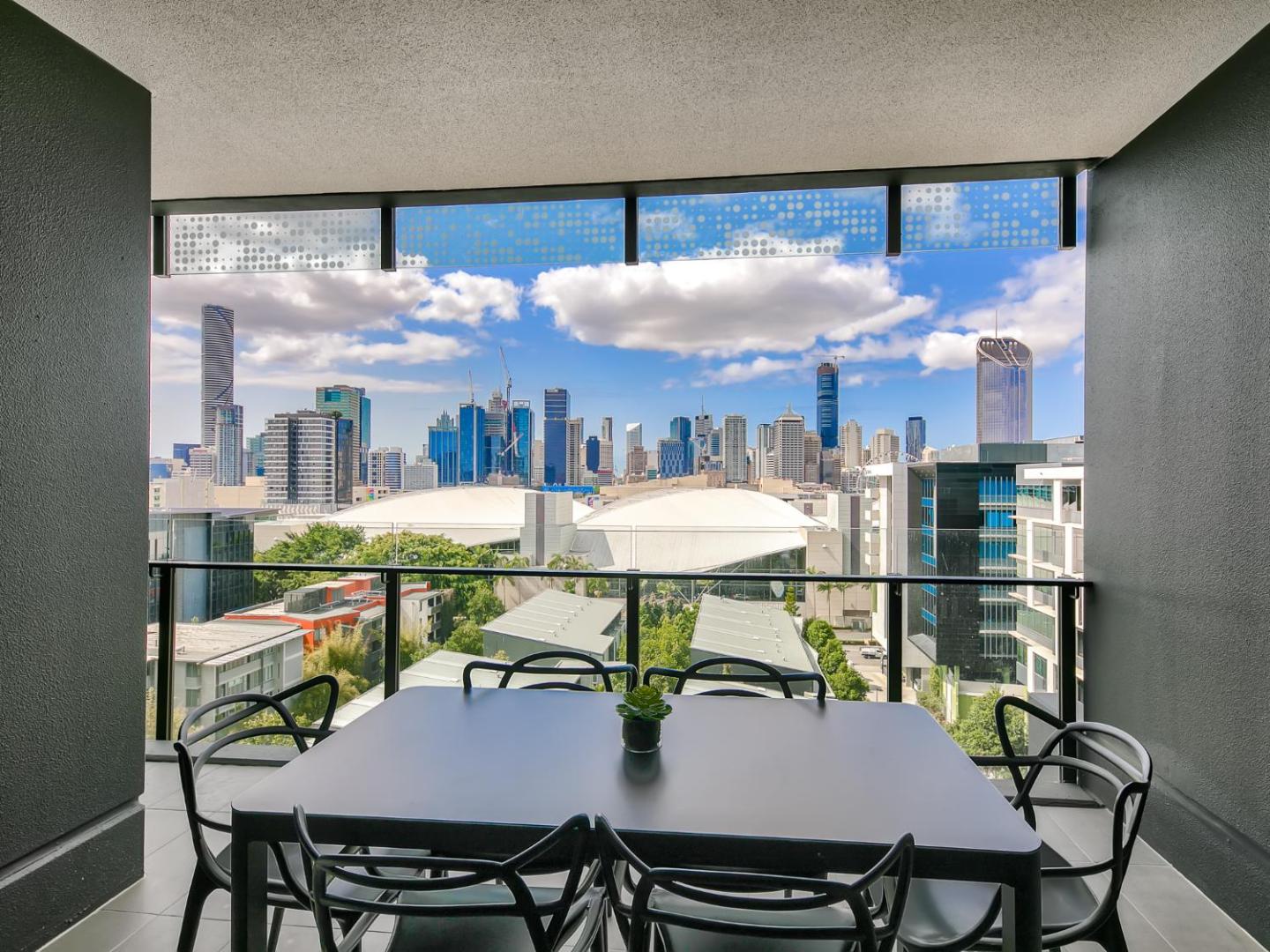 Opera Apartments South Brisbane