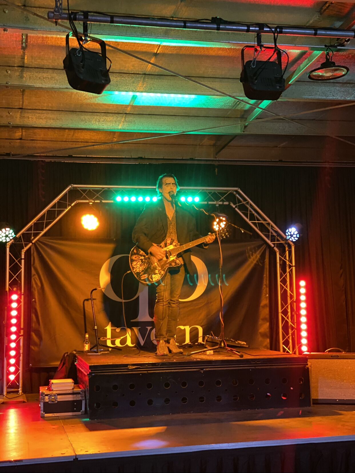 Queensport Tavern/Motel