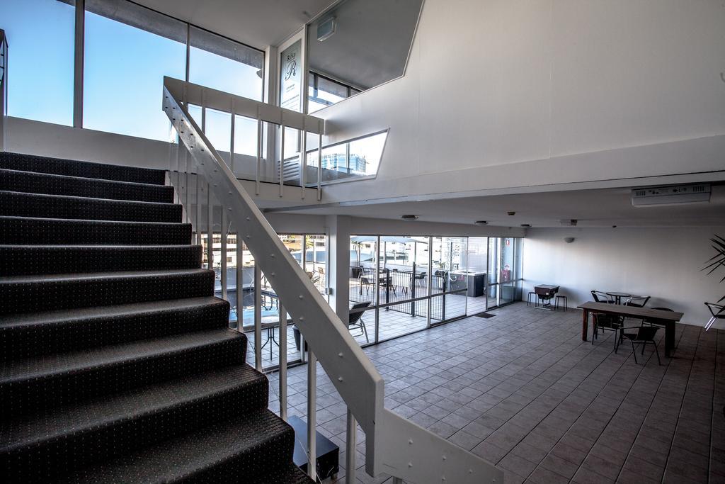 Ridge Apartment Hotel