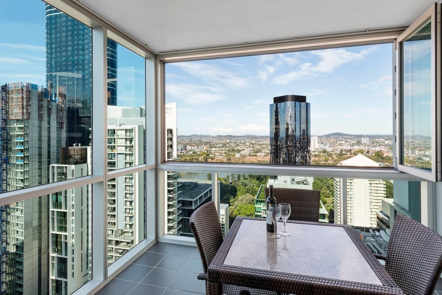 Oaks Festival Towers by SoFun