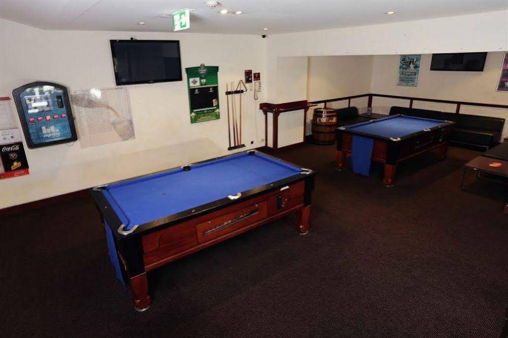 Nightcap at Springwood Hotel