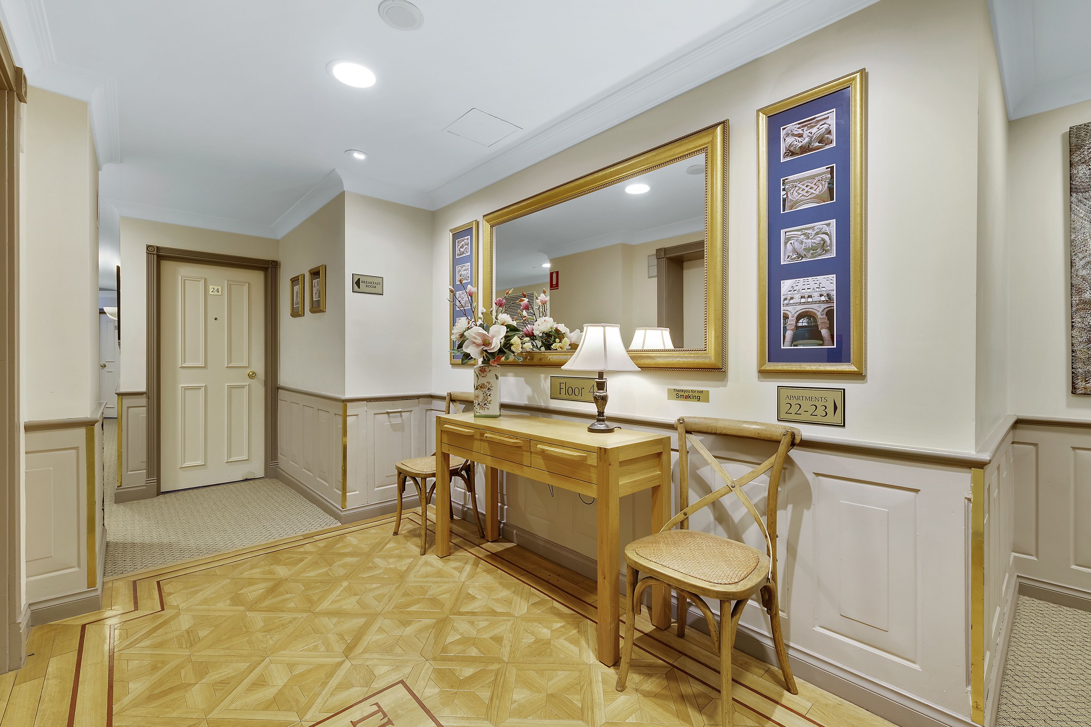 The Manor Apartment Hotel