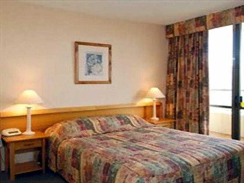 The Summit Apartments