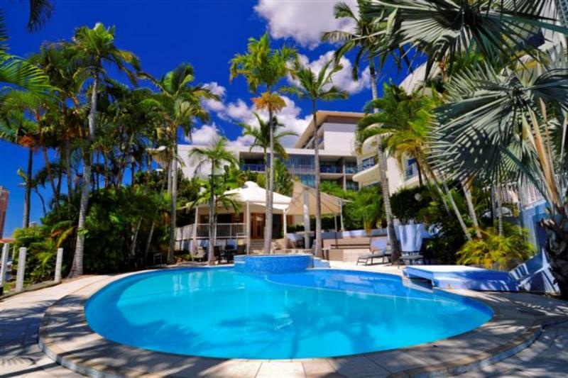 Arc Resort