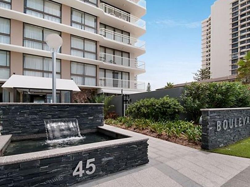 Boulevard Towers