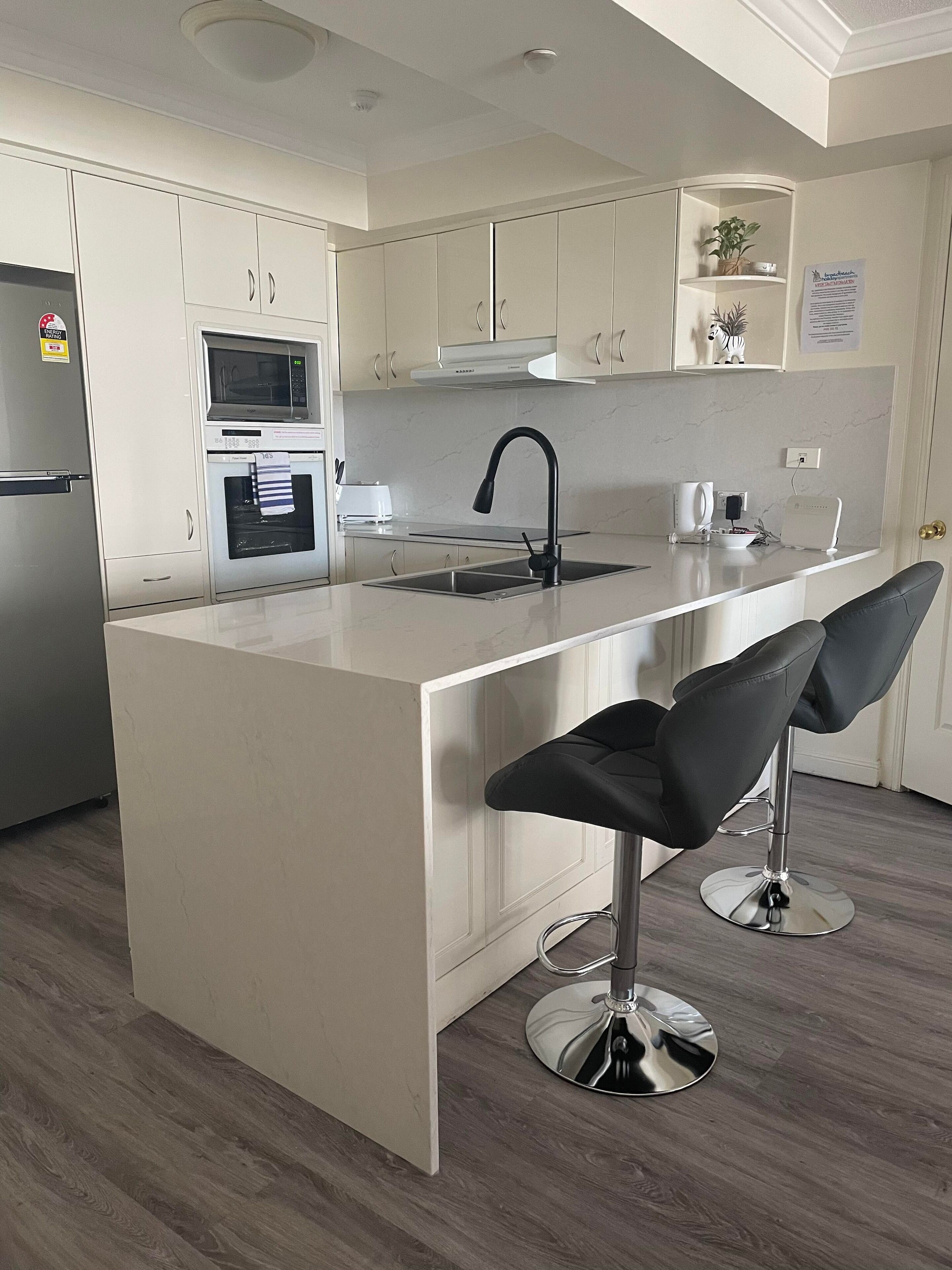 Broadbeach Holiday Apartments