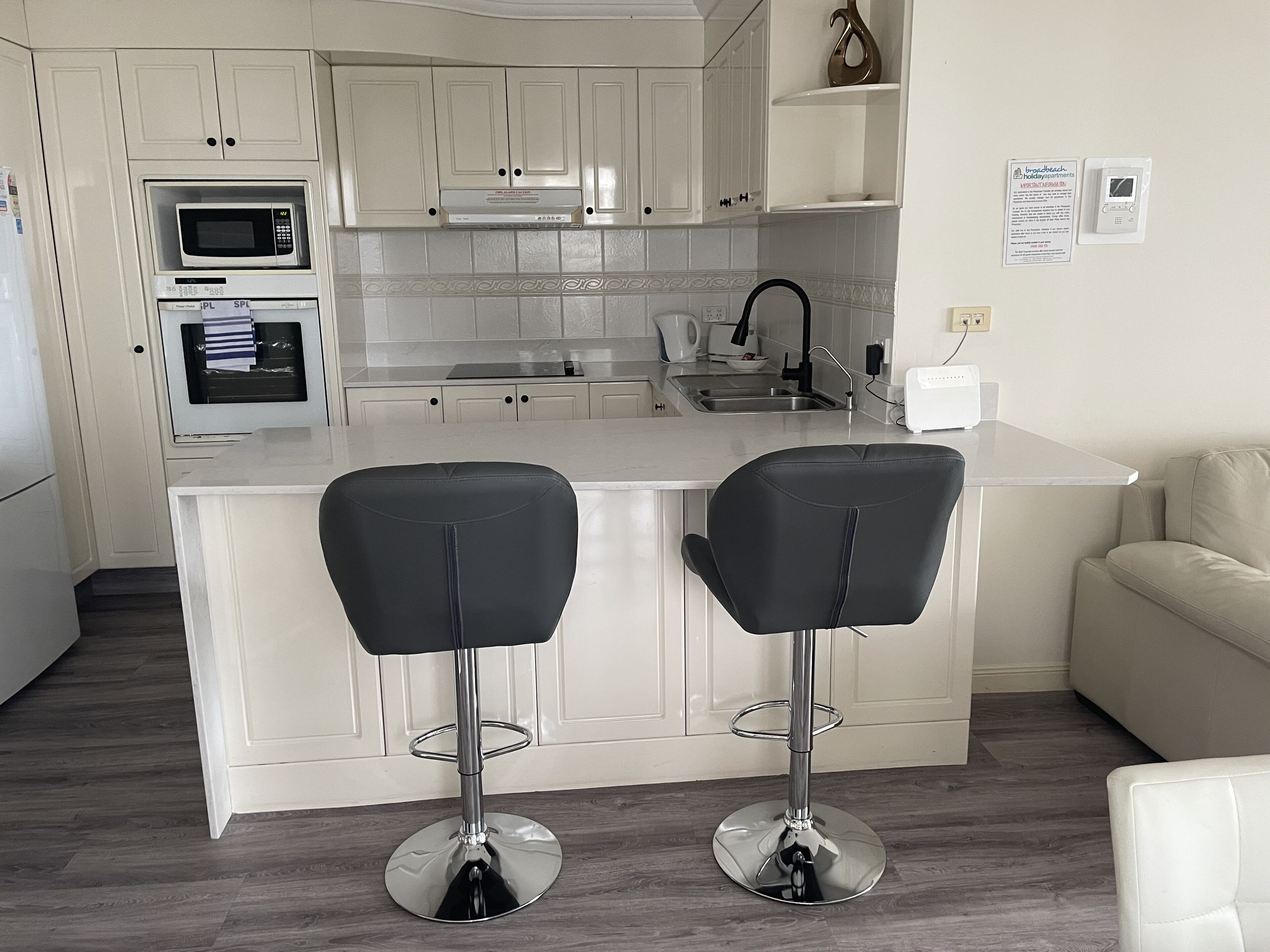 Broadbeach Holiday Apartments