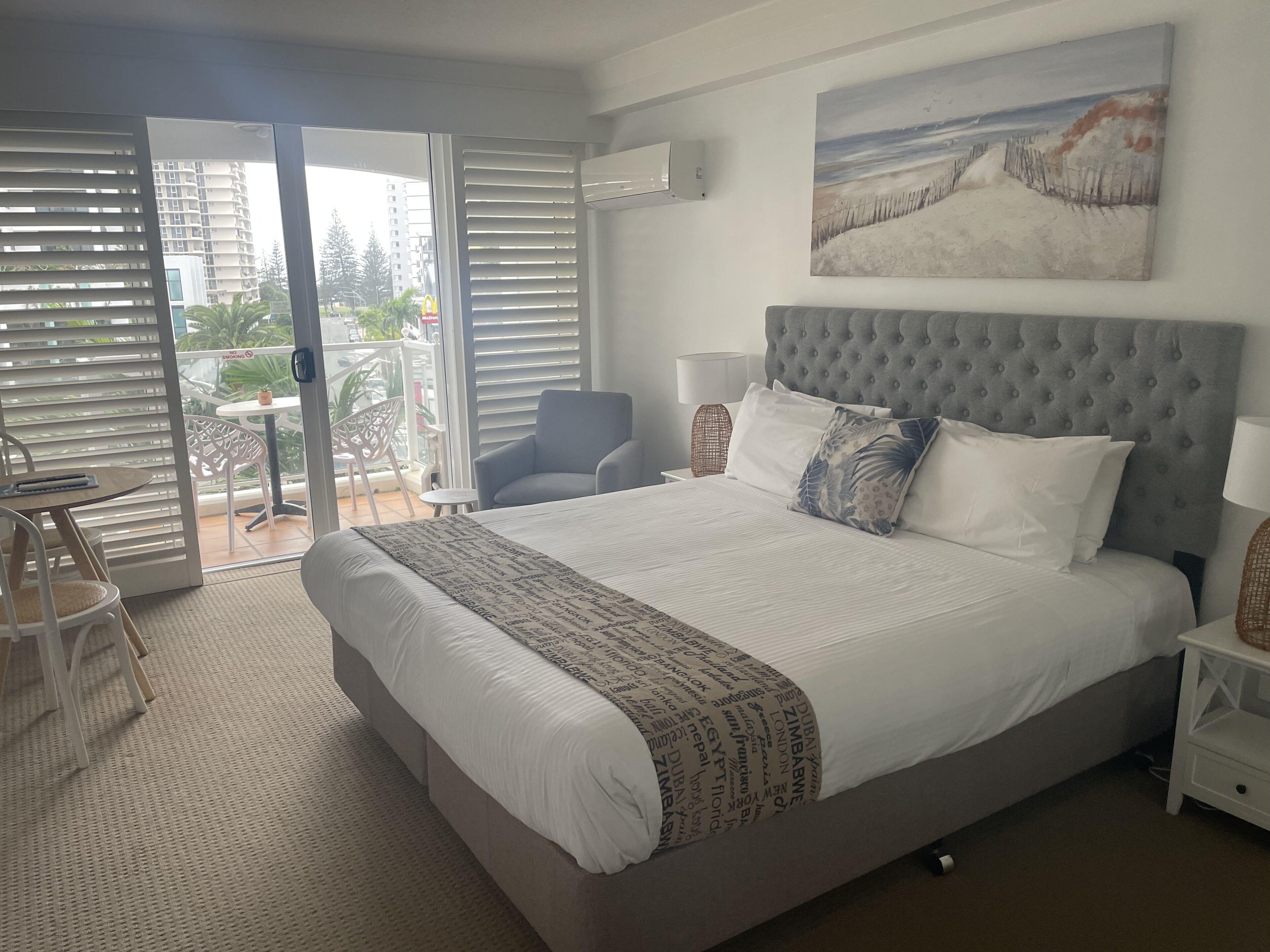 Broadbeach Holiday Apartments