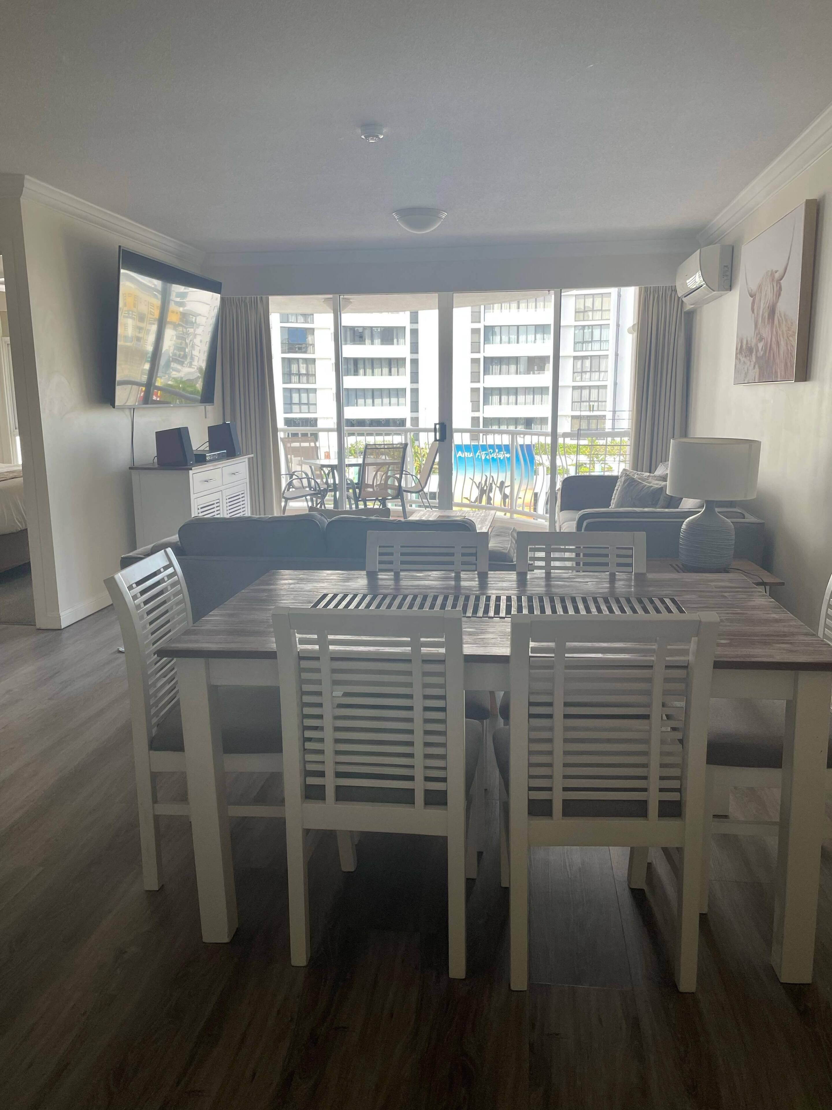 Broadbeach Holiday Apartments