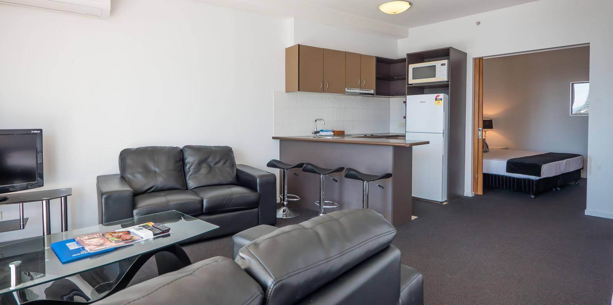 Broadbeach Savannah