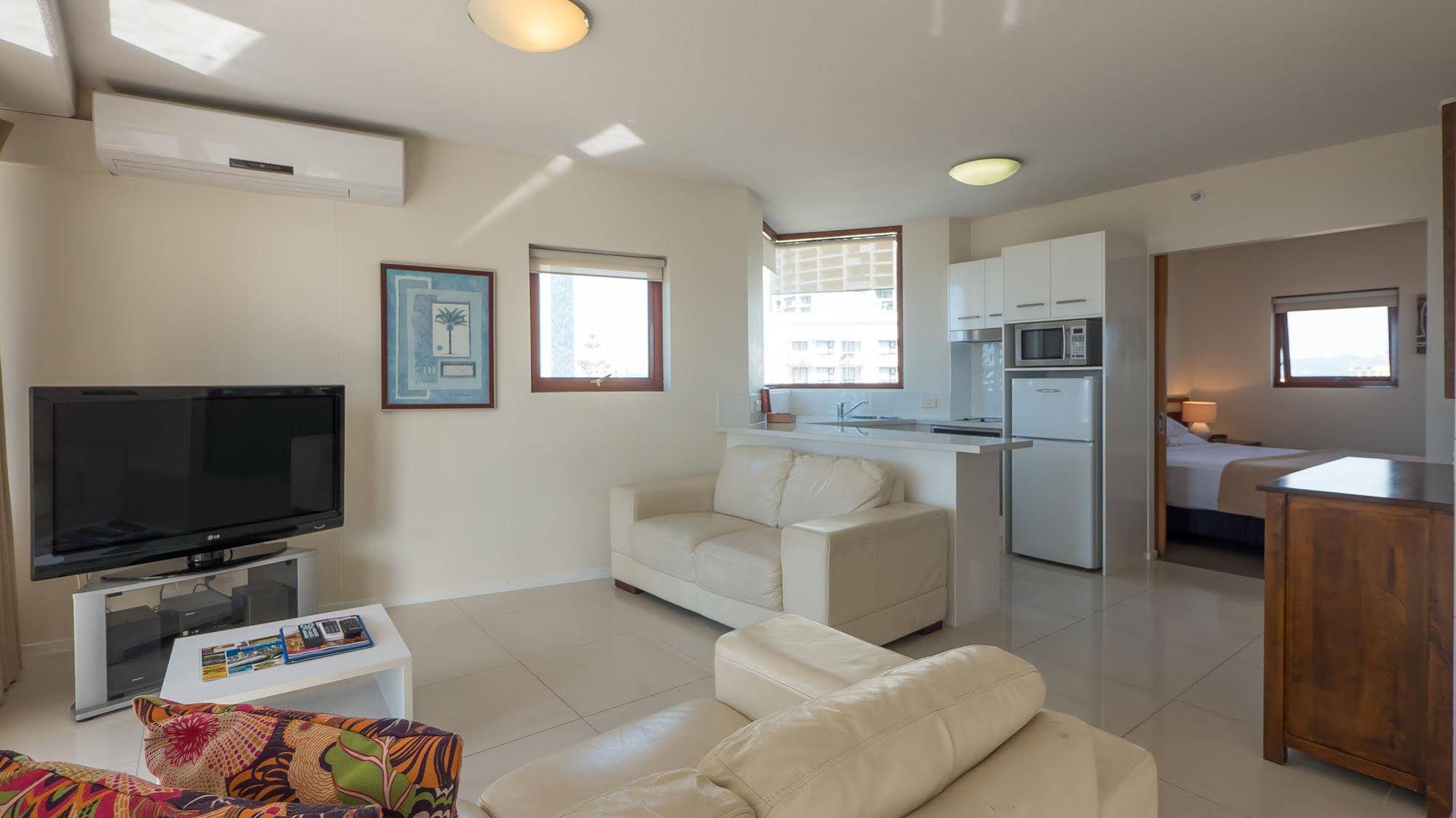 Broadbeach Savannah