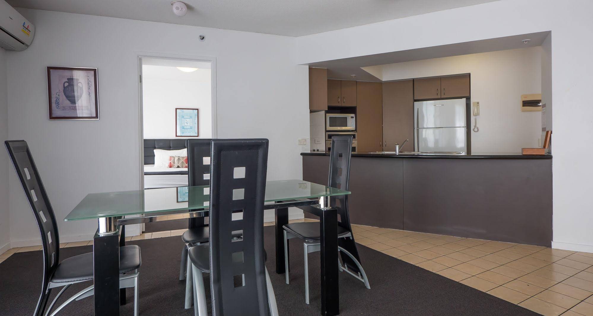 Broadbeach Savannah