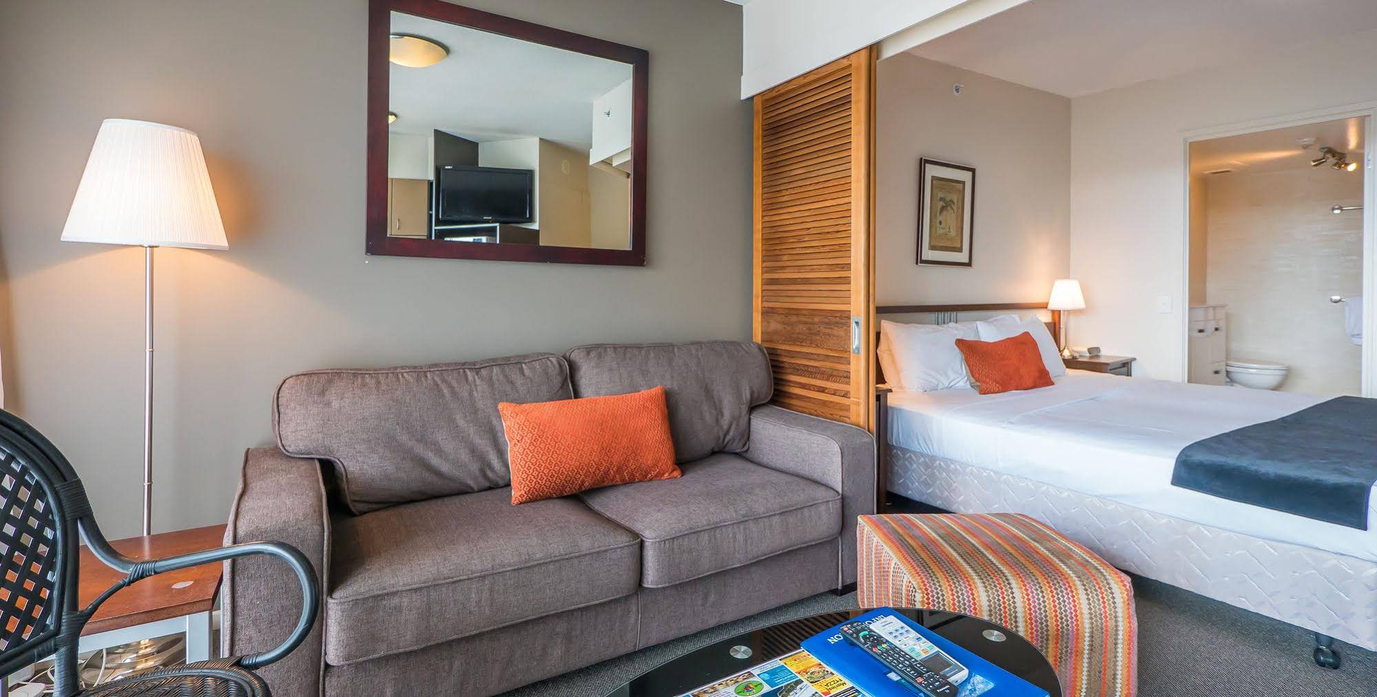 Broadbeach Savannah