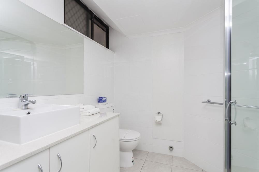 Broadbeach Travel Inn Apartments