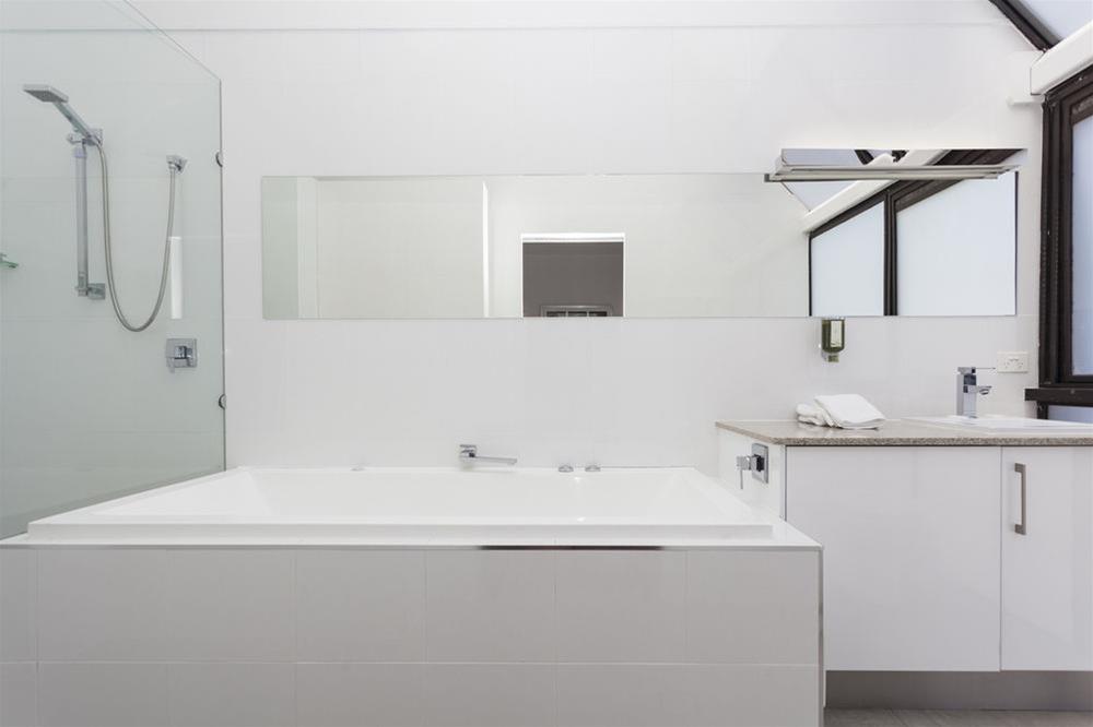 Broadbeach Travel Inn Apartments