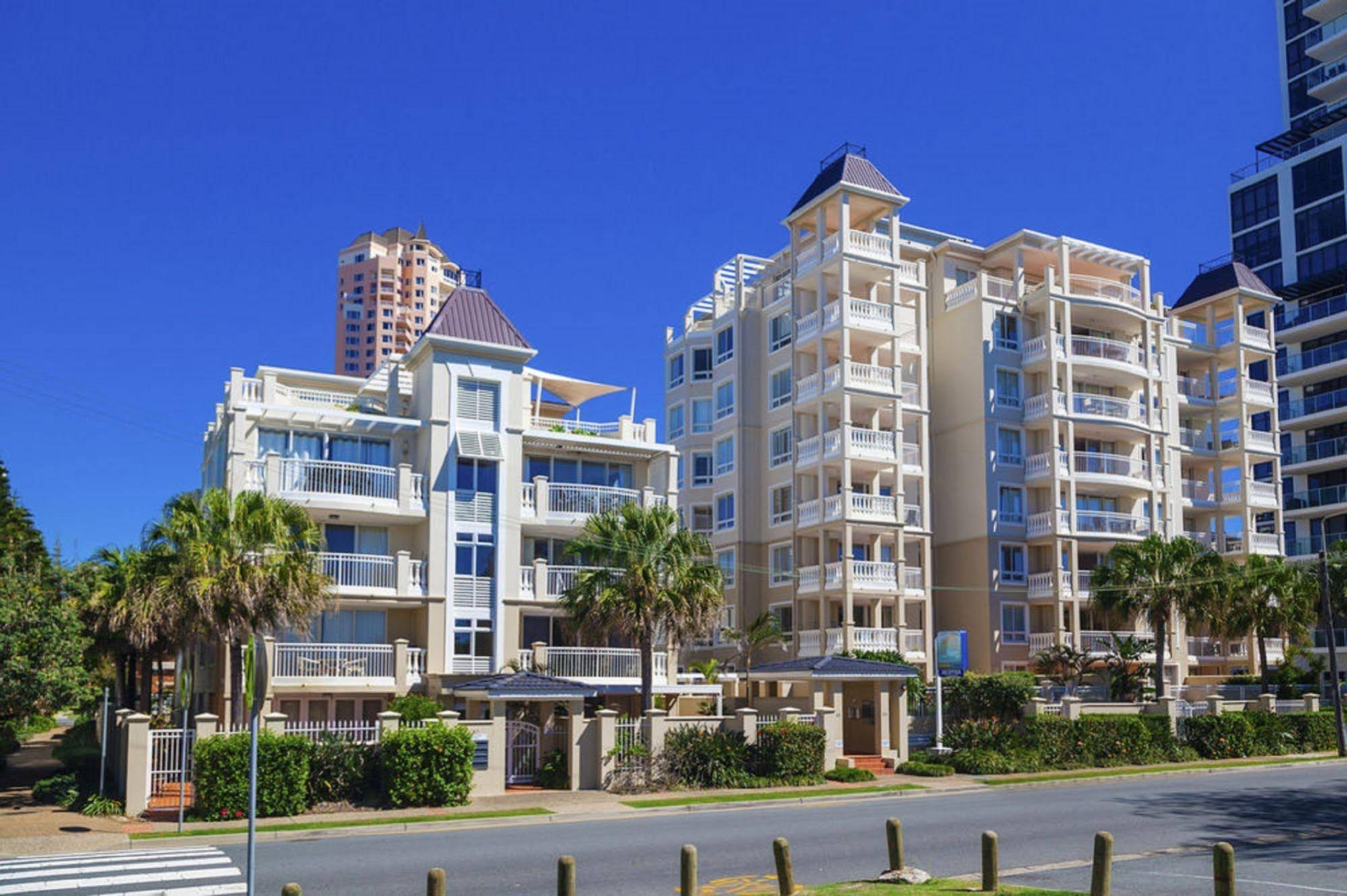 La Grande Apartments