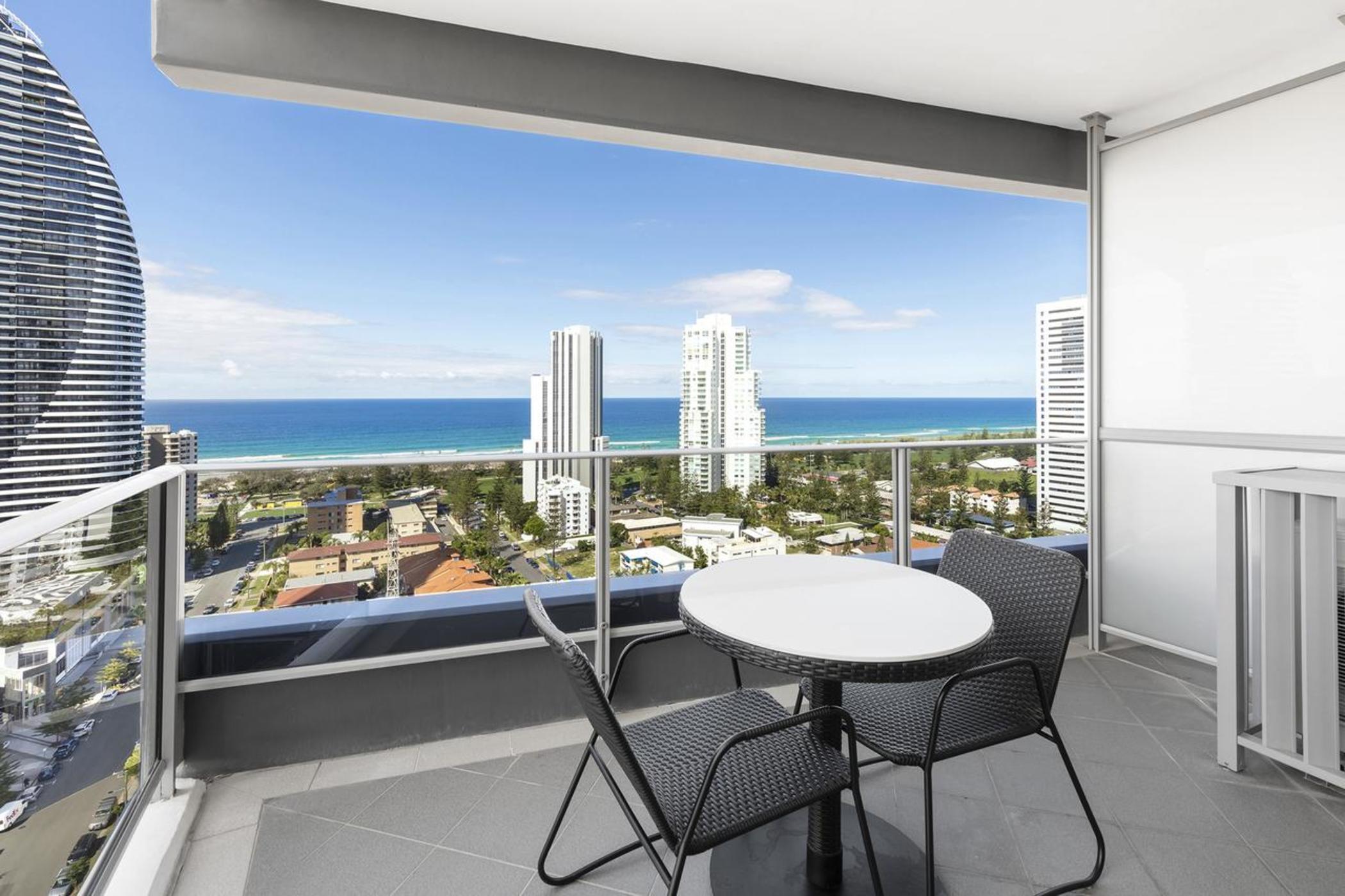 Meriton Suites Broadbeach