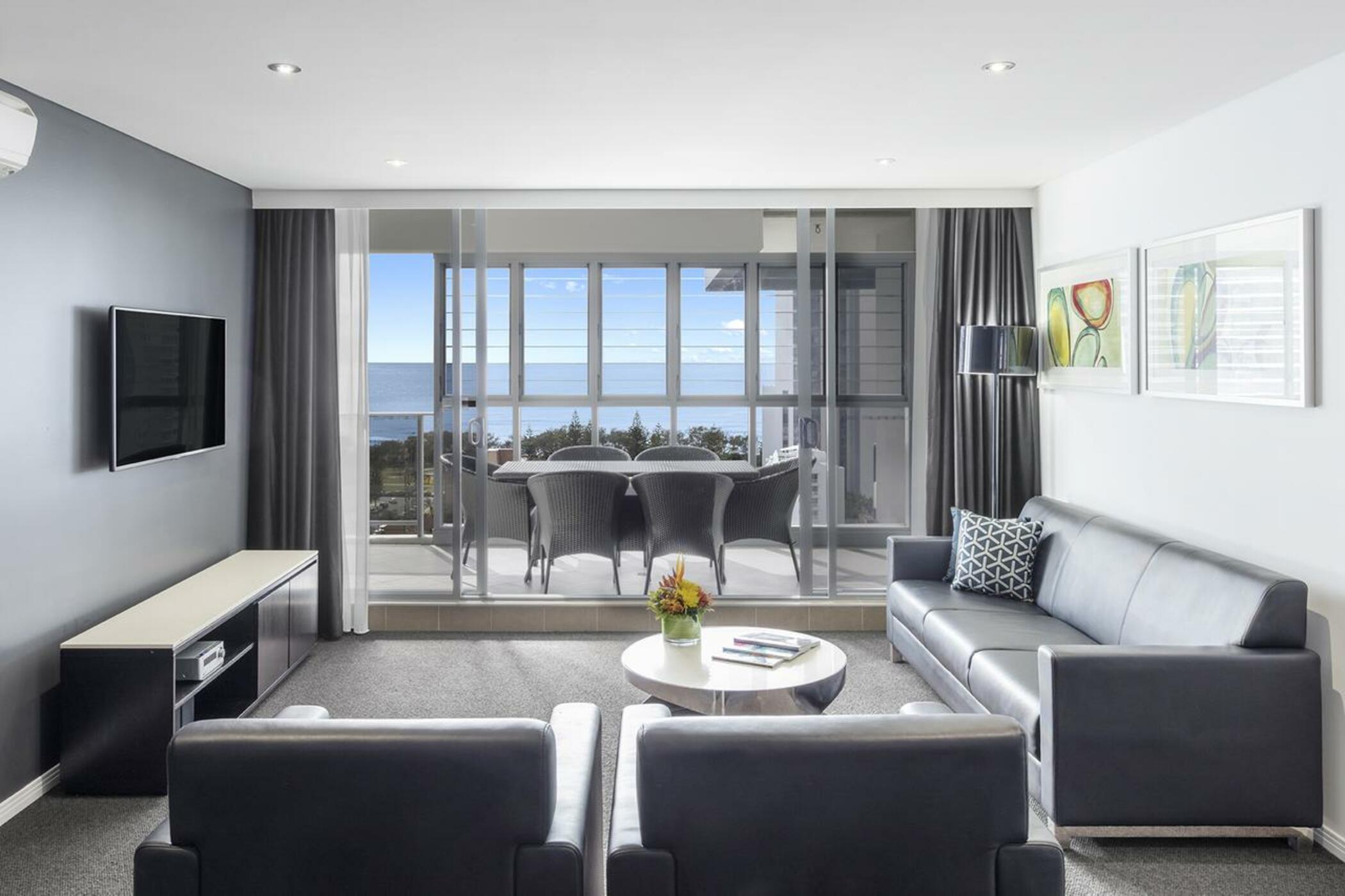 Meriton Suites Broadbeach