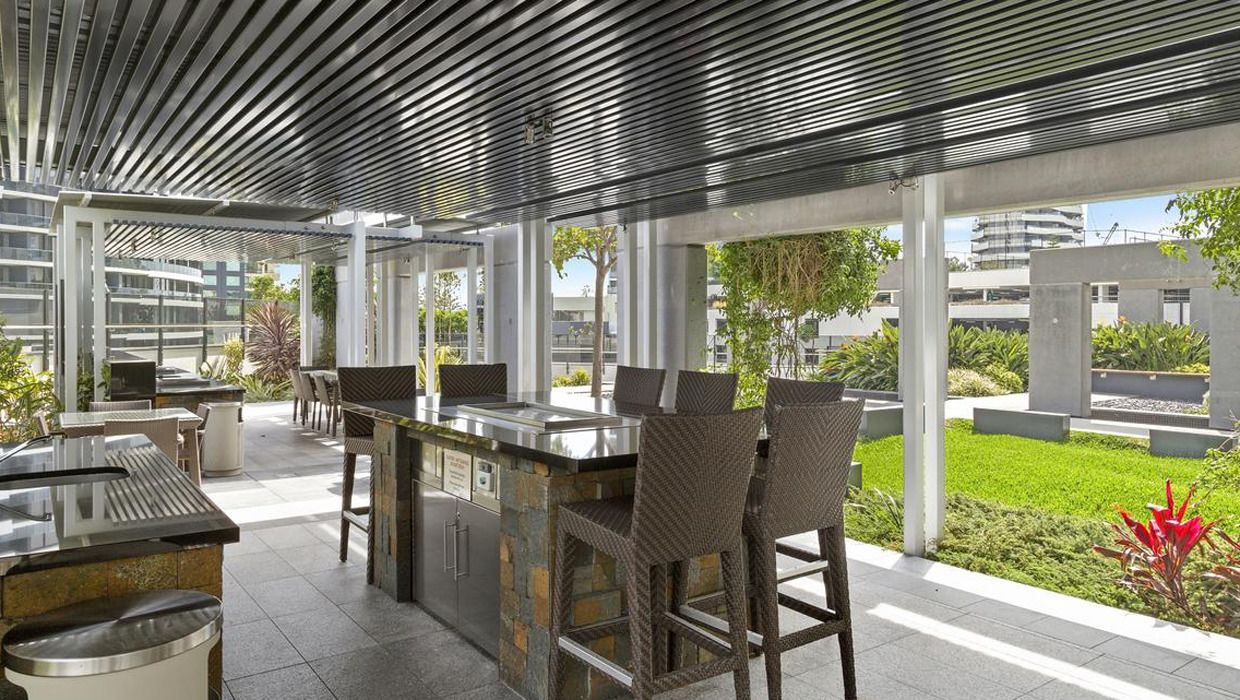 The Oracle By Holiday Holiday