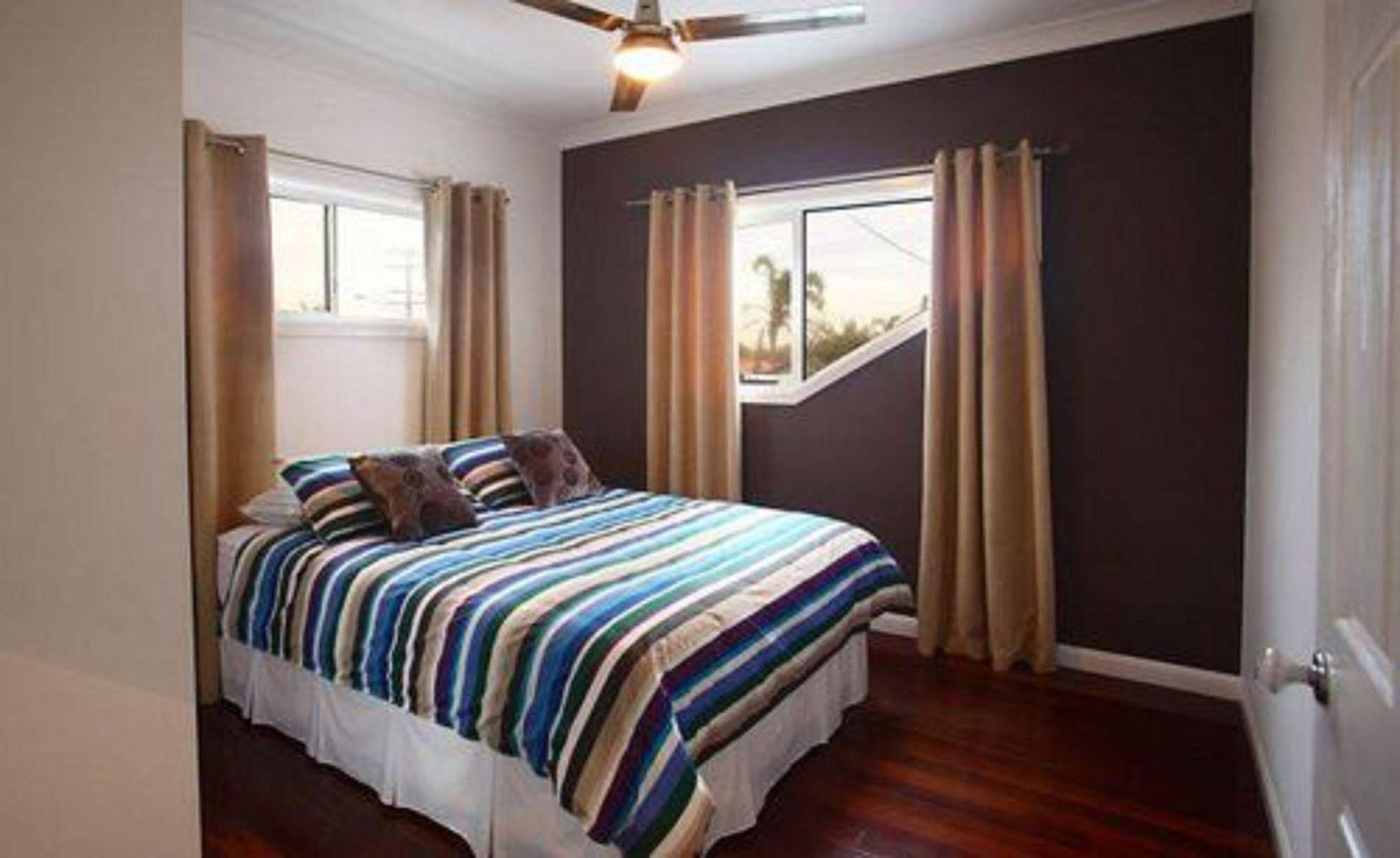 Oceanic 141 Beach House