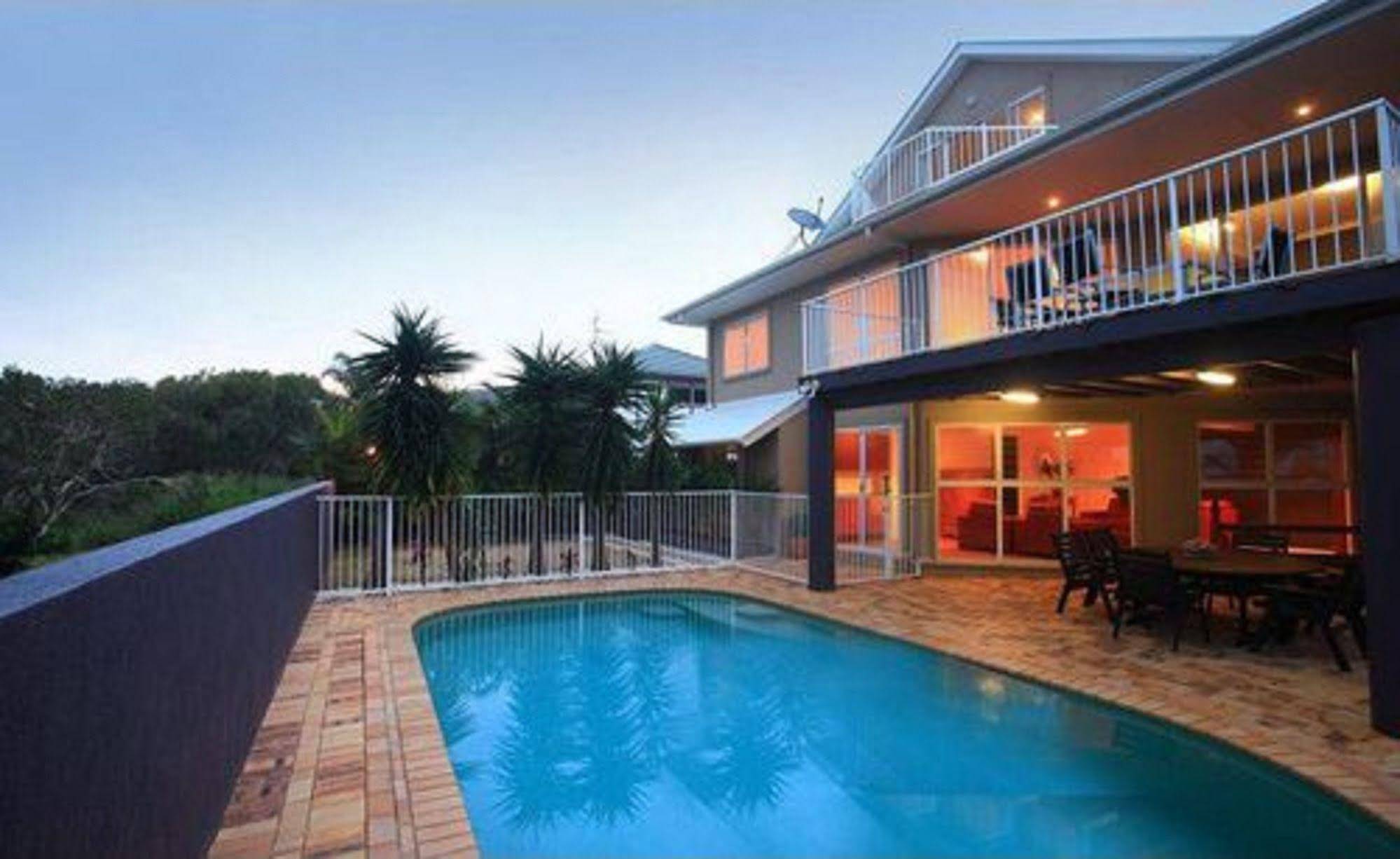 Oceanic 141 Beach House