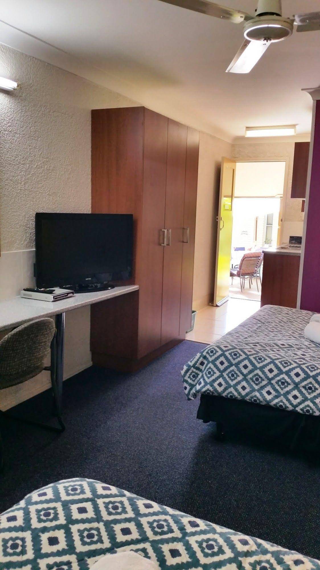 Bundaberg Coral Villa Motor Inn