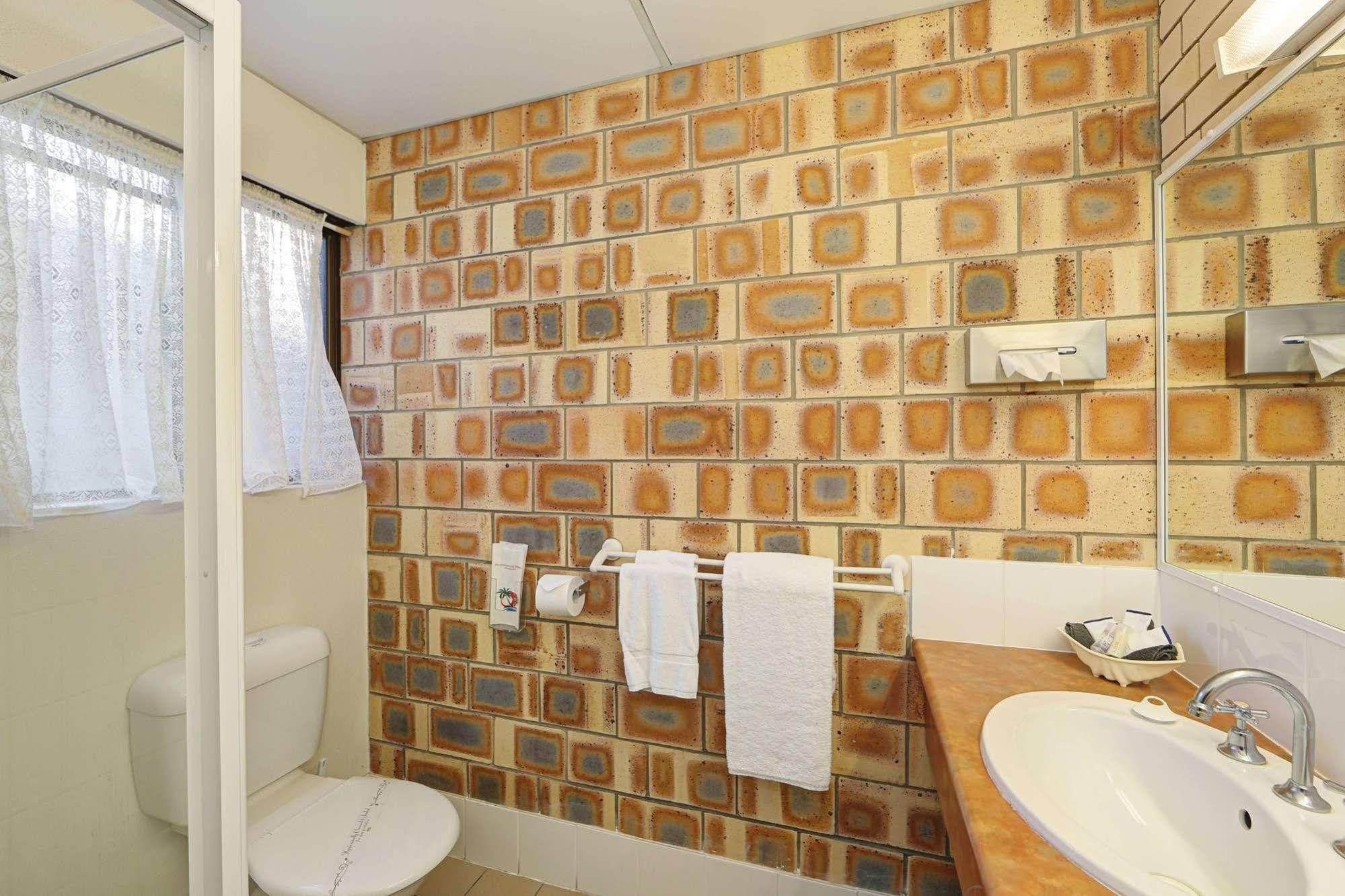 Chalet Motor Inn