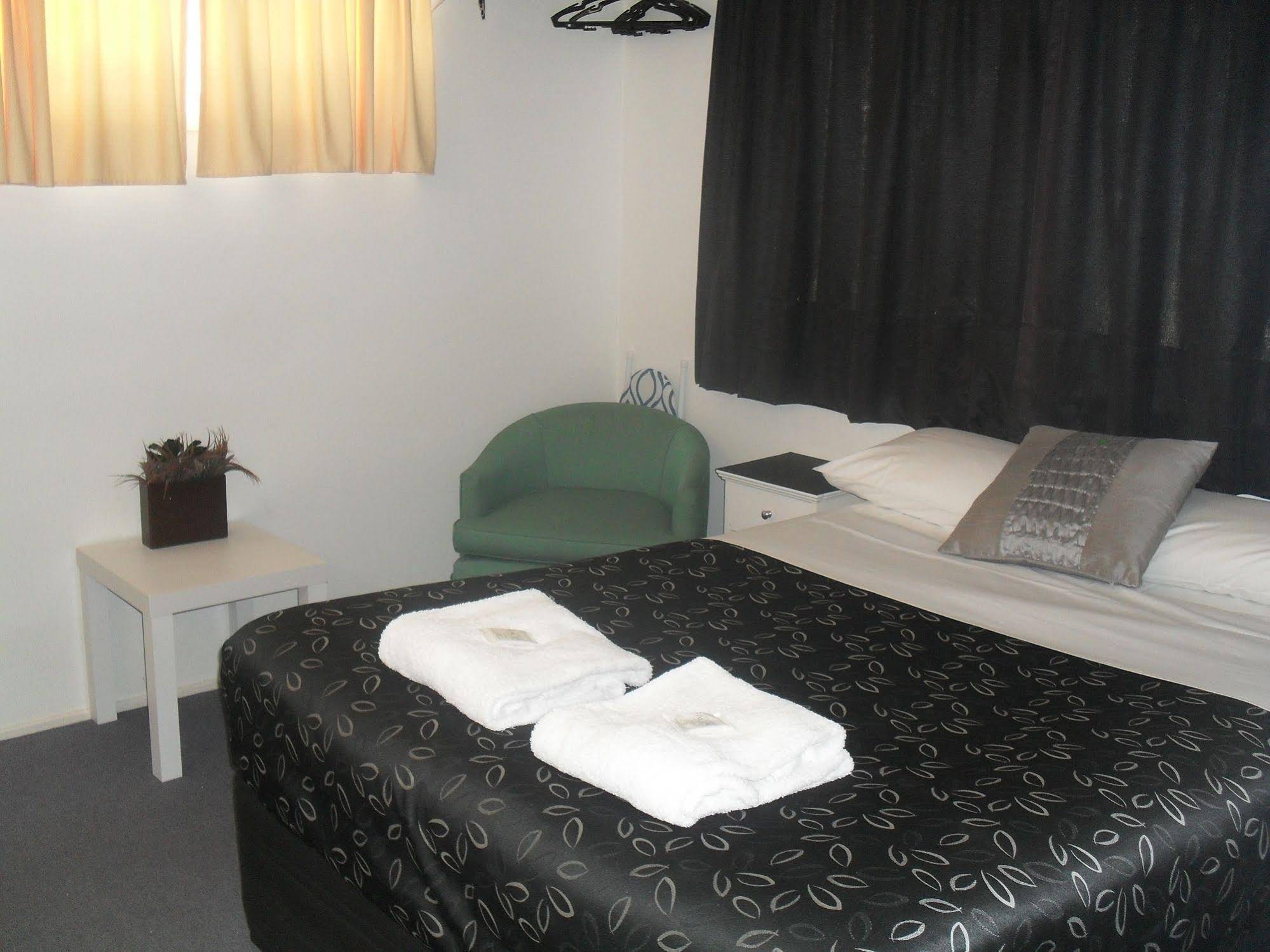 Charm City Motel