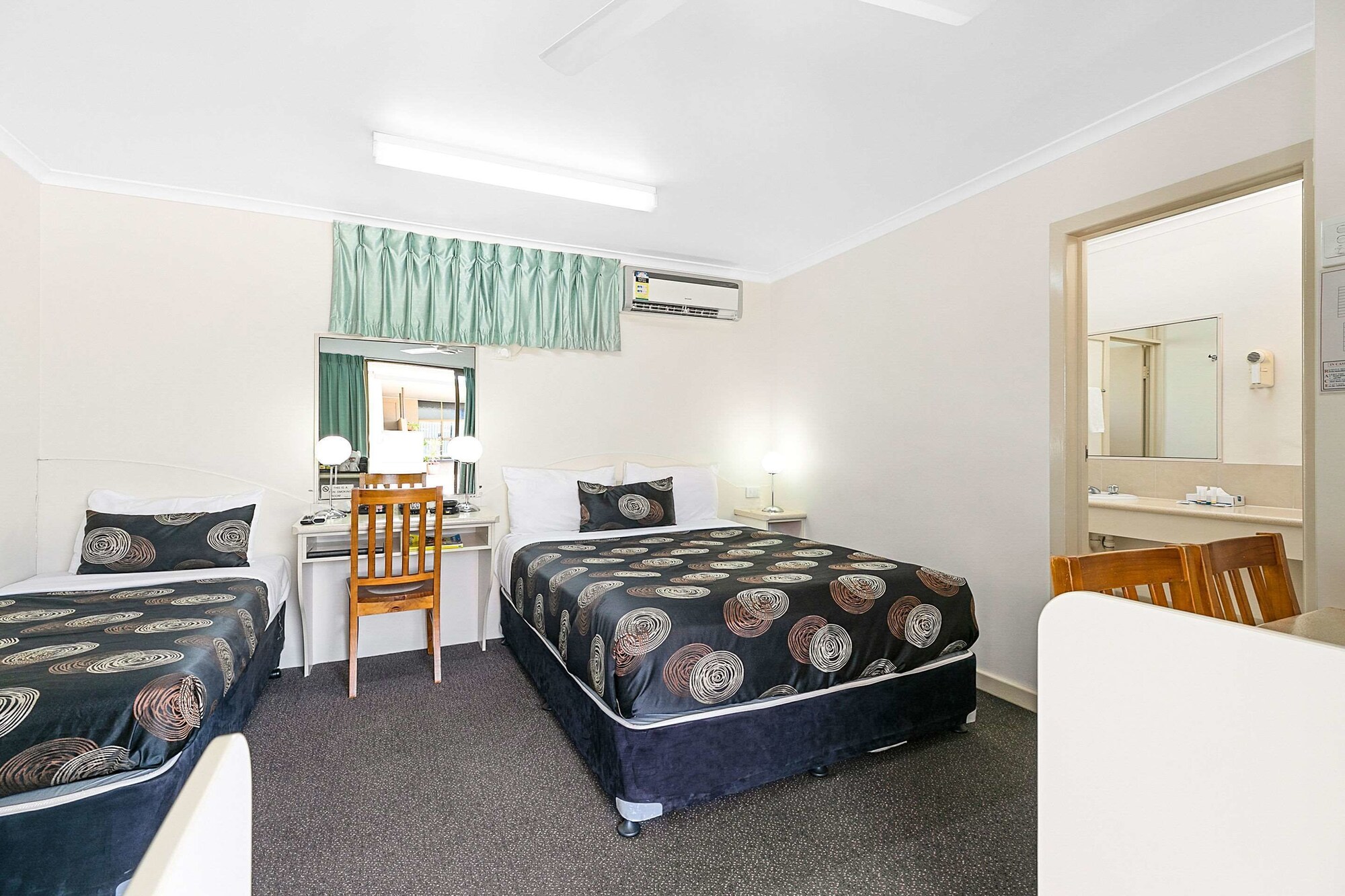 Econo Lodge Park Lane