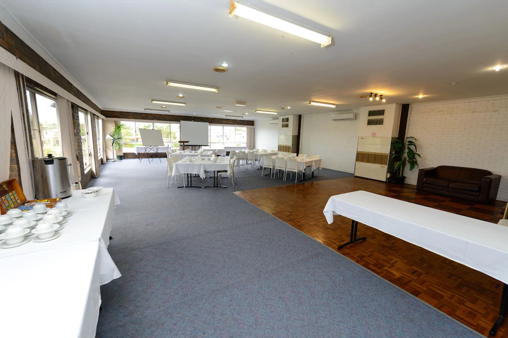 Smart Motels Bert Hinkler