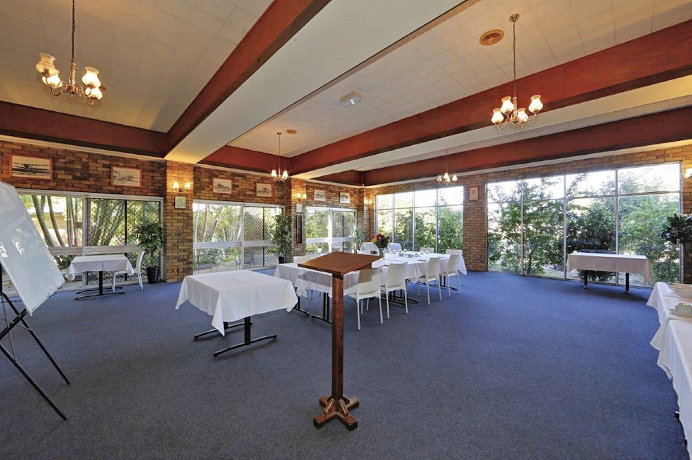 Smart Motels Bert Hinkler