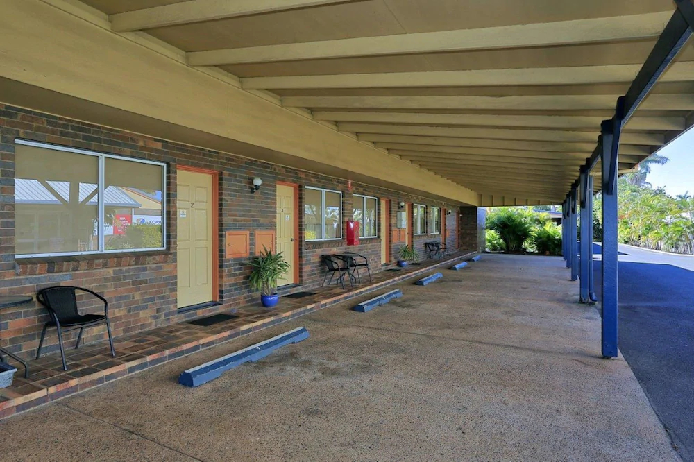 Smart Motels Bert Hinkler