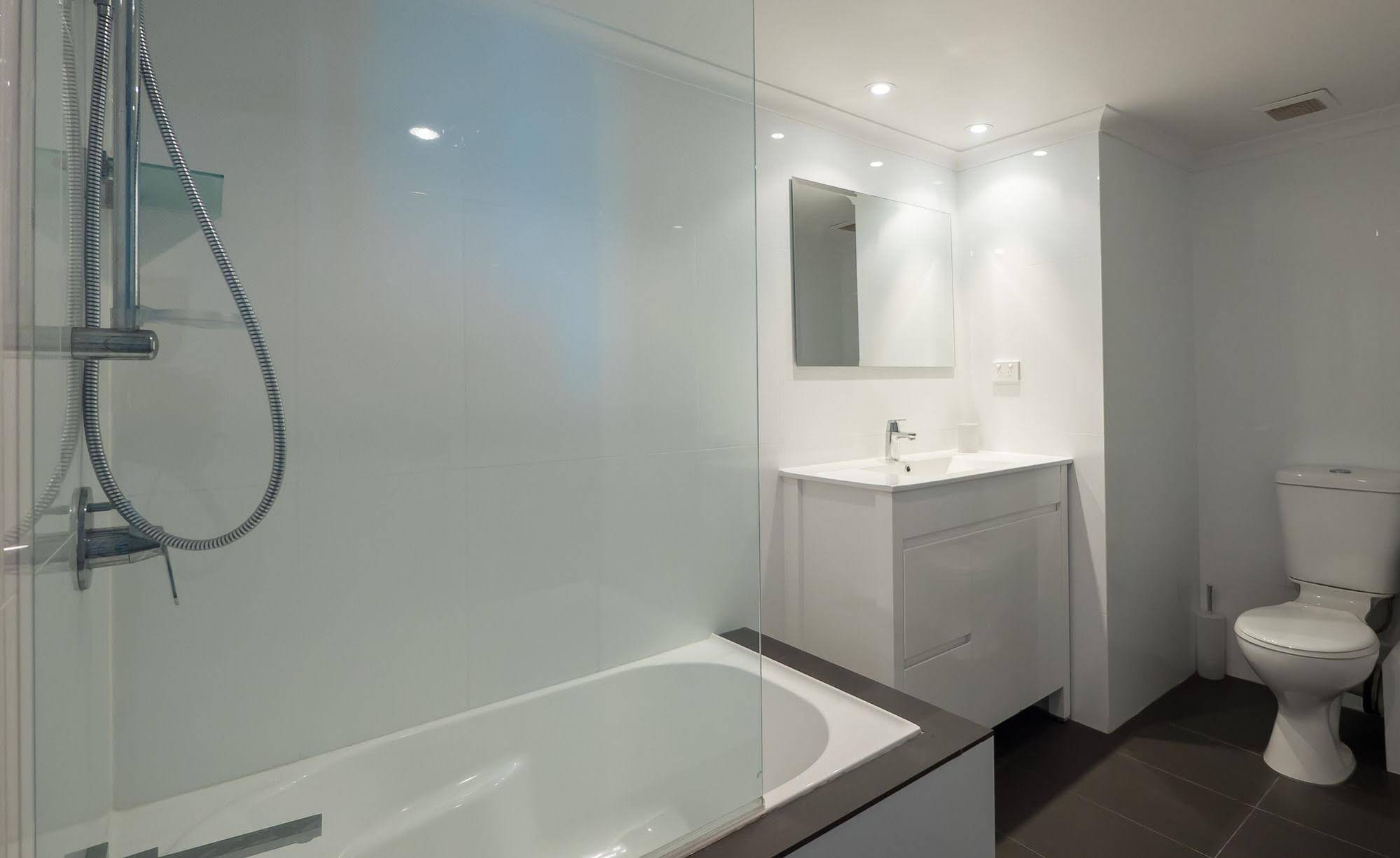 Southern Cross Apartments