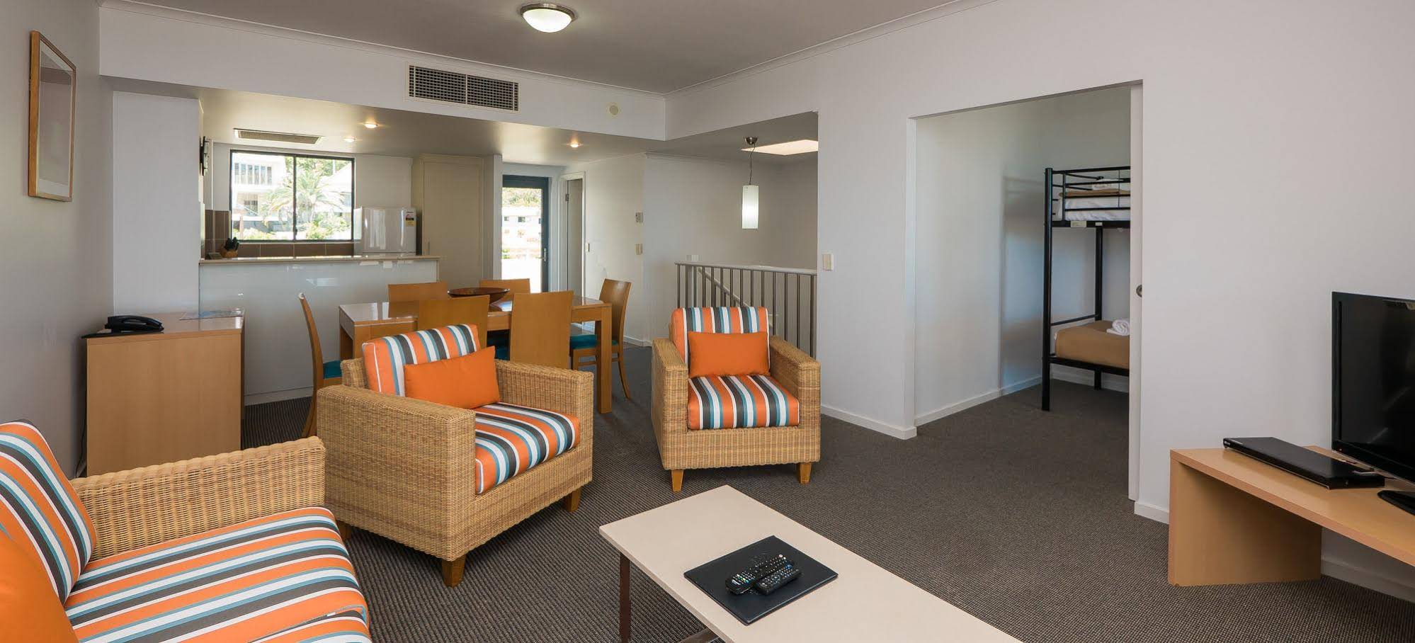 Swell Resort