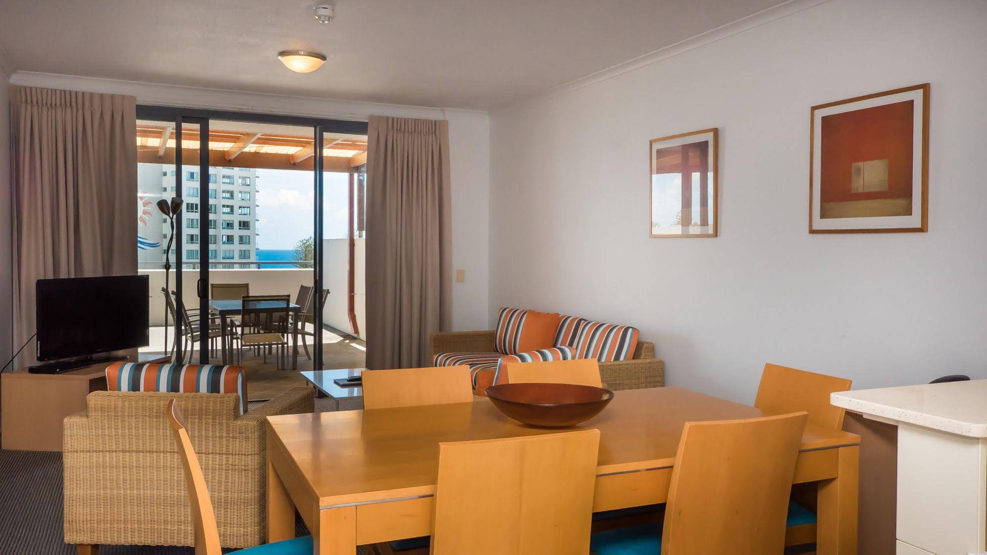 Swell Resort