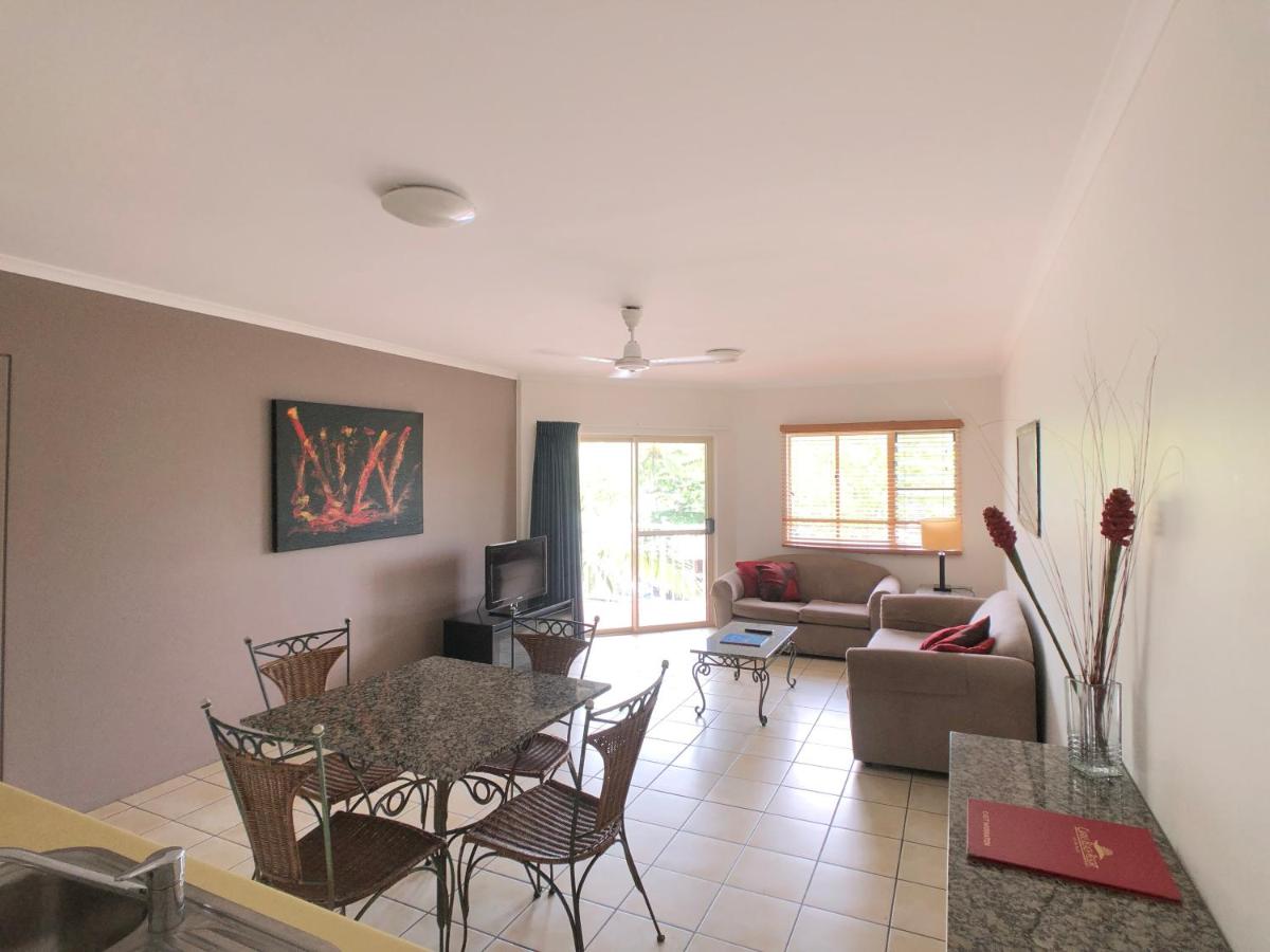 Australis Cairns Beach Resort