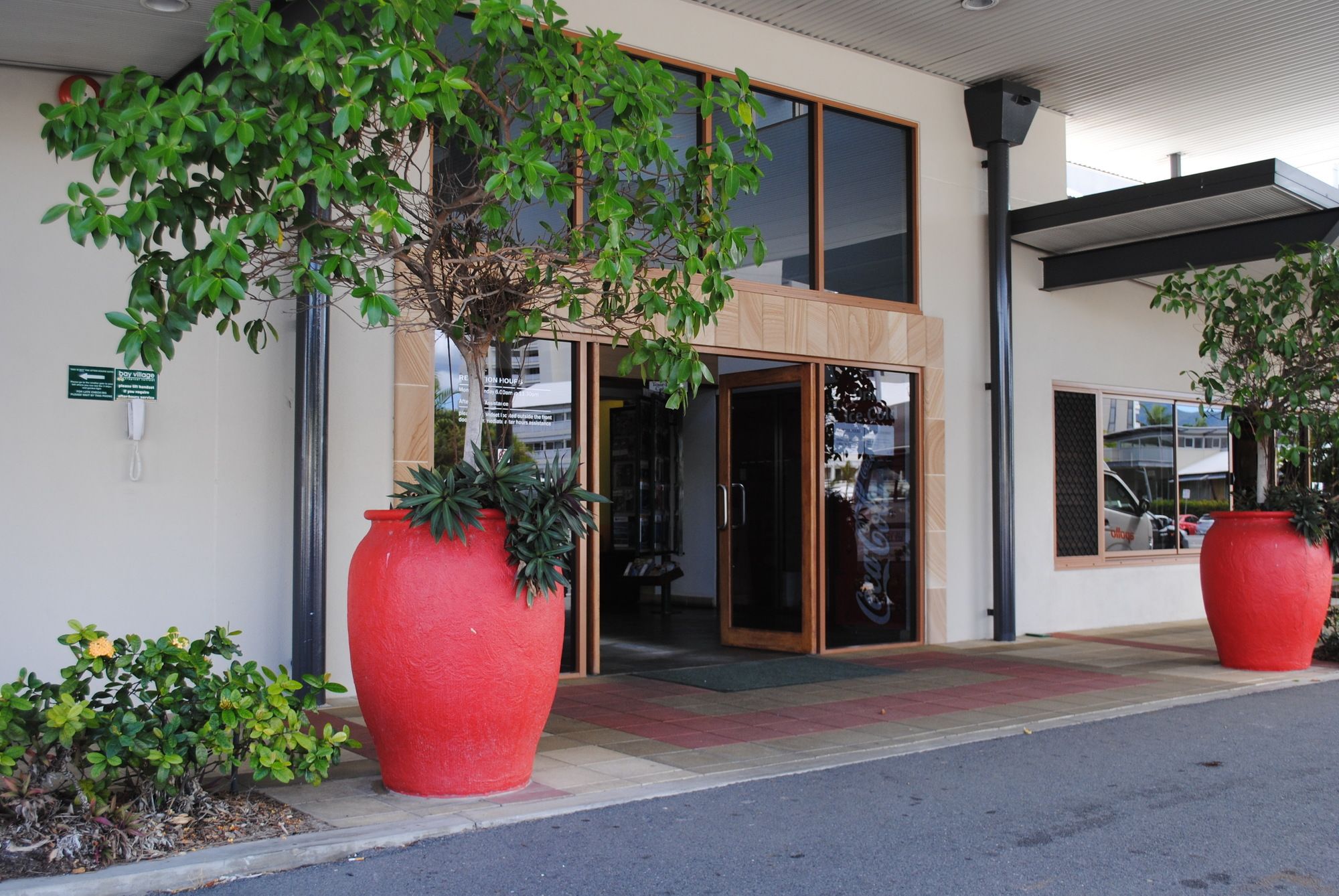 Bay Village Tropical Retreat