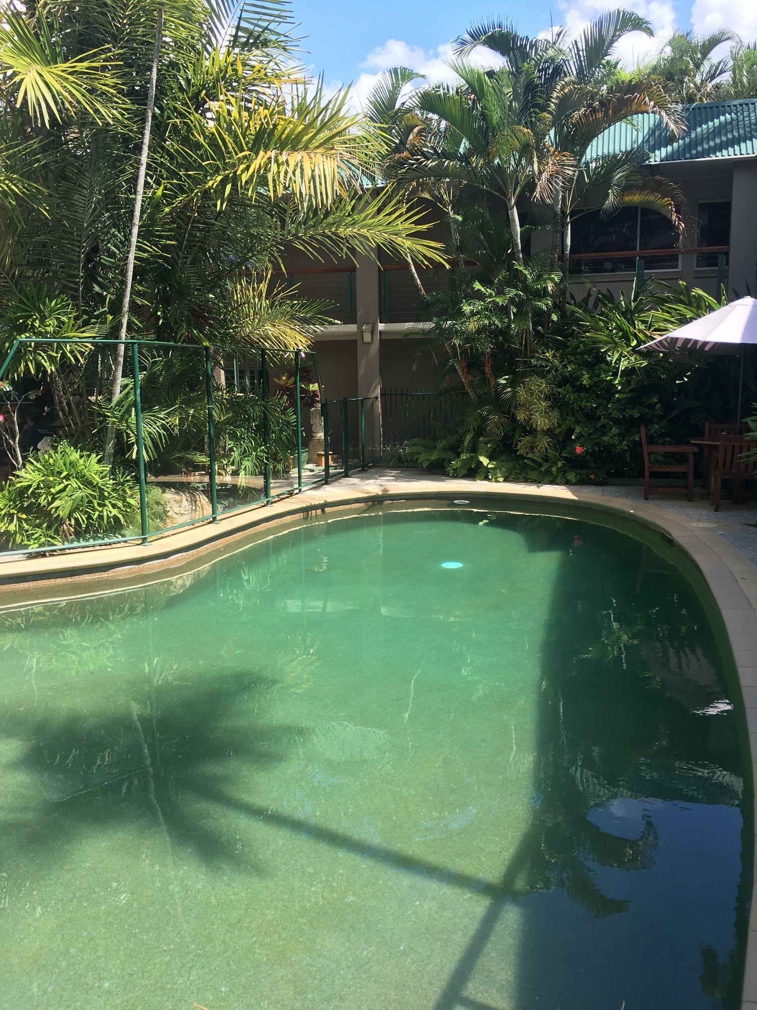 Bay Village Tropical Retreat