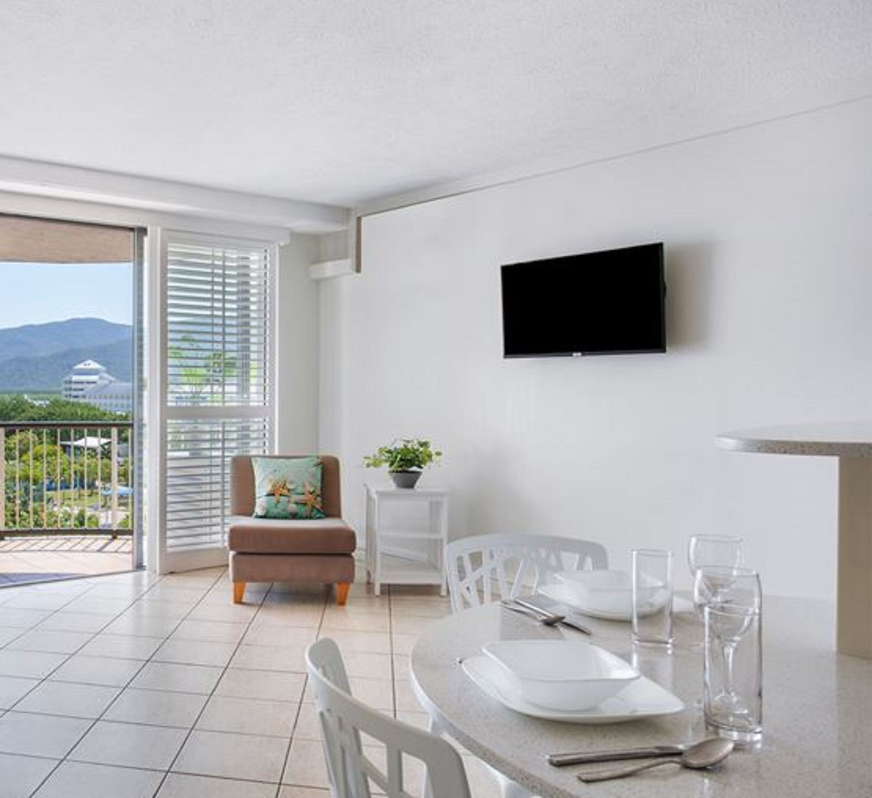 BreakFree Royal Harbour Cairns