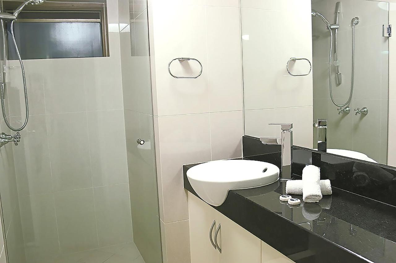 Cairns Aquarius Holiday Apartments