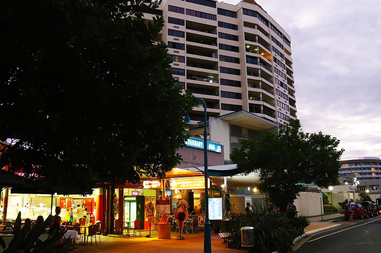 Cairns Aquarius Holiday Apartments