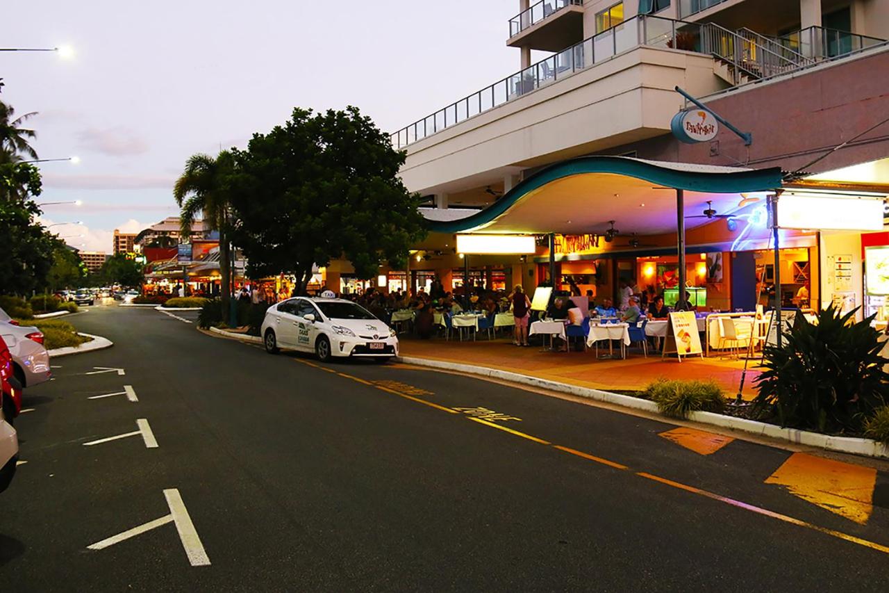 Cairns Aquarius Holiday Apartments