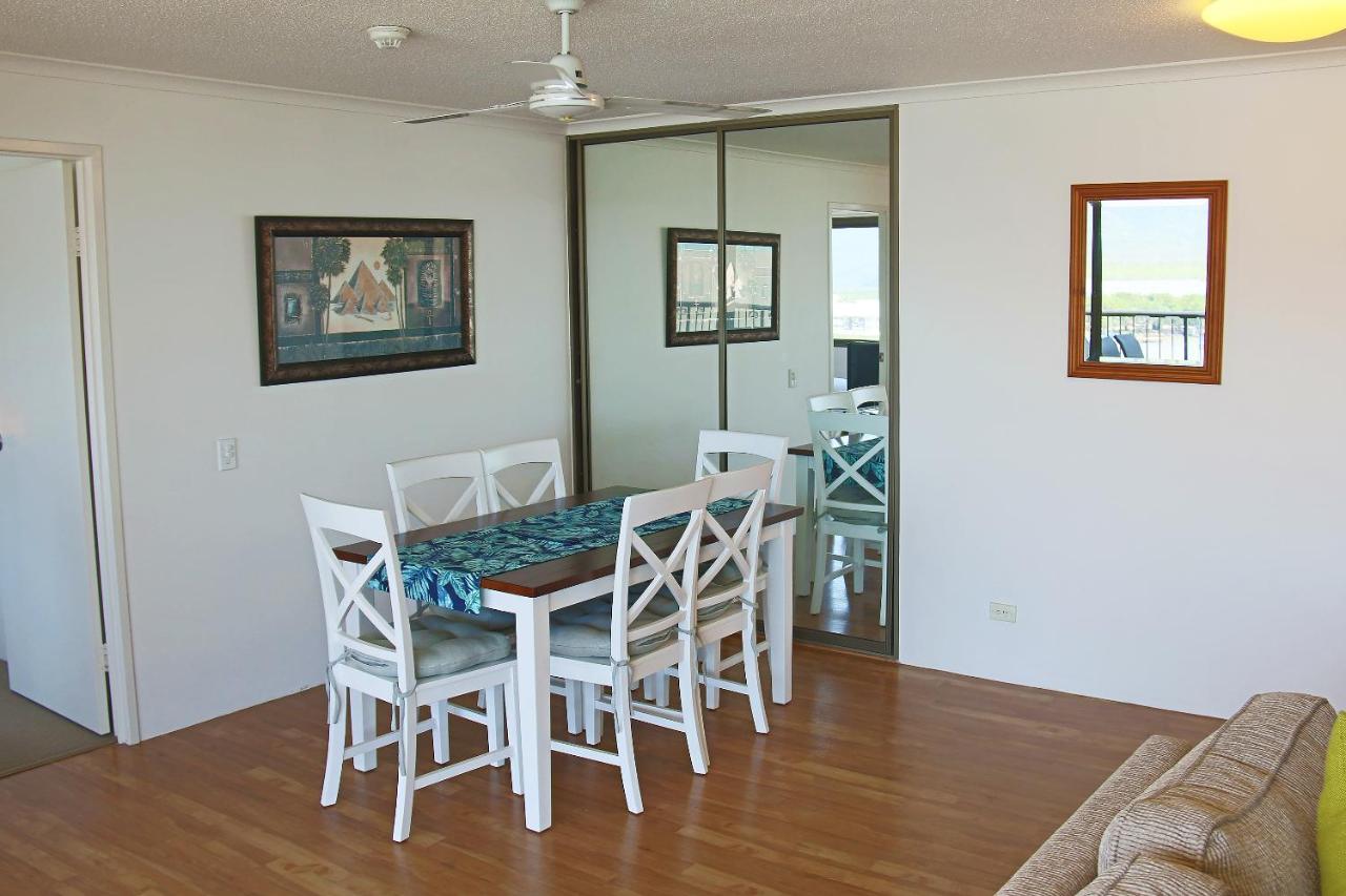Cairns Aquarius Holiday Apartments